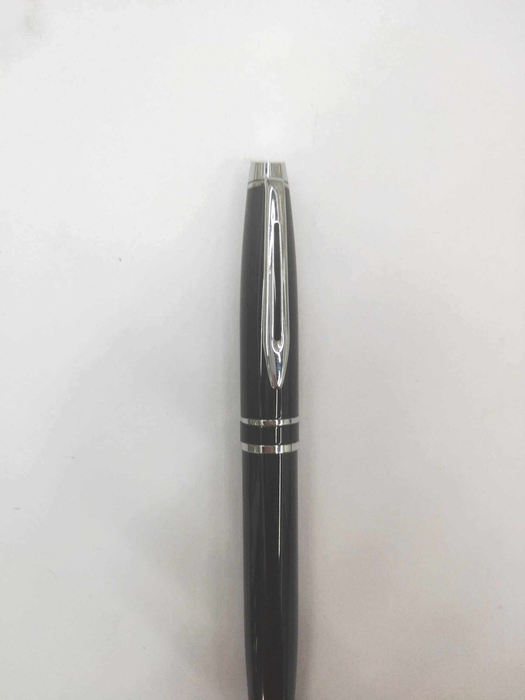 Black And Silver Pens Office Supplies School Supplies Specification drawing