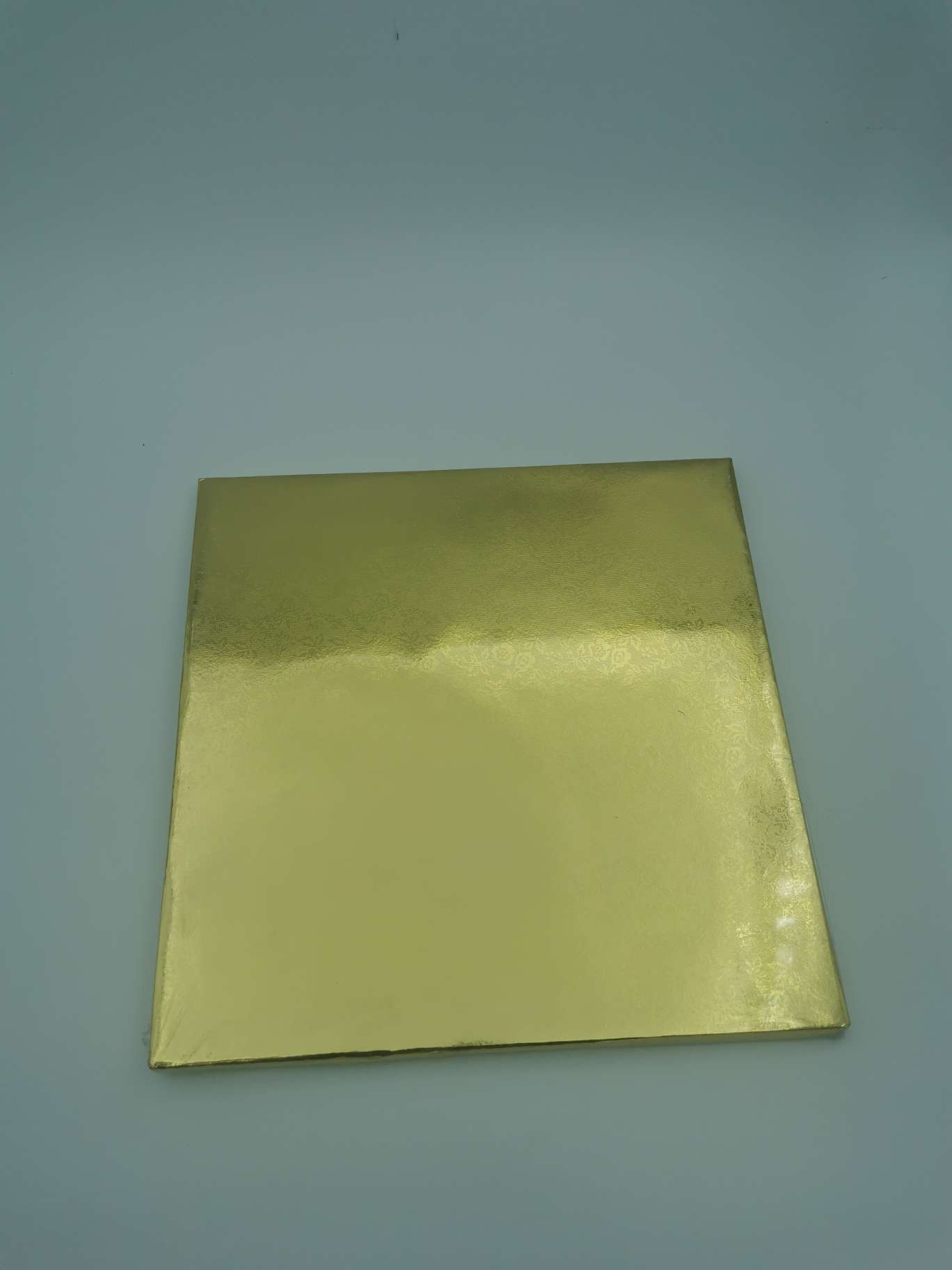 A golden-patterned square baking mousse cake base pad details Picture