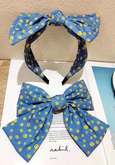 Classic Smiley Headband Headband Top Clip Set