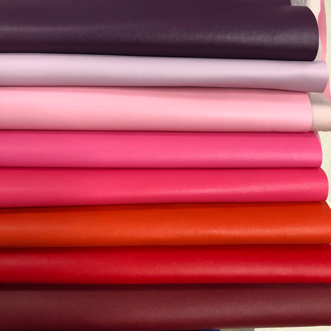 Factory direct sales of 6p eco-friendly leather small Napa pattern semi-PU leather bag fabric undefined