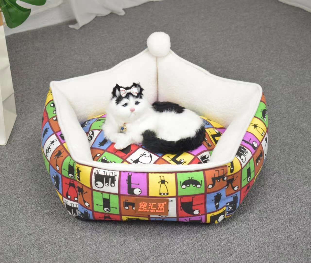 印花帆布+北极绒五角窝，绵绵的狗狗窝现在大批量有货啦！印花帆布+北极绒五角窝