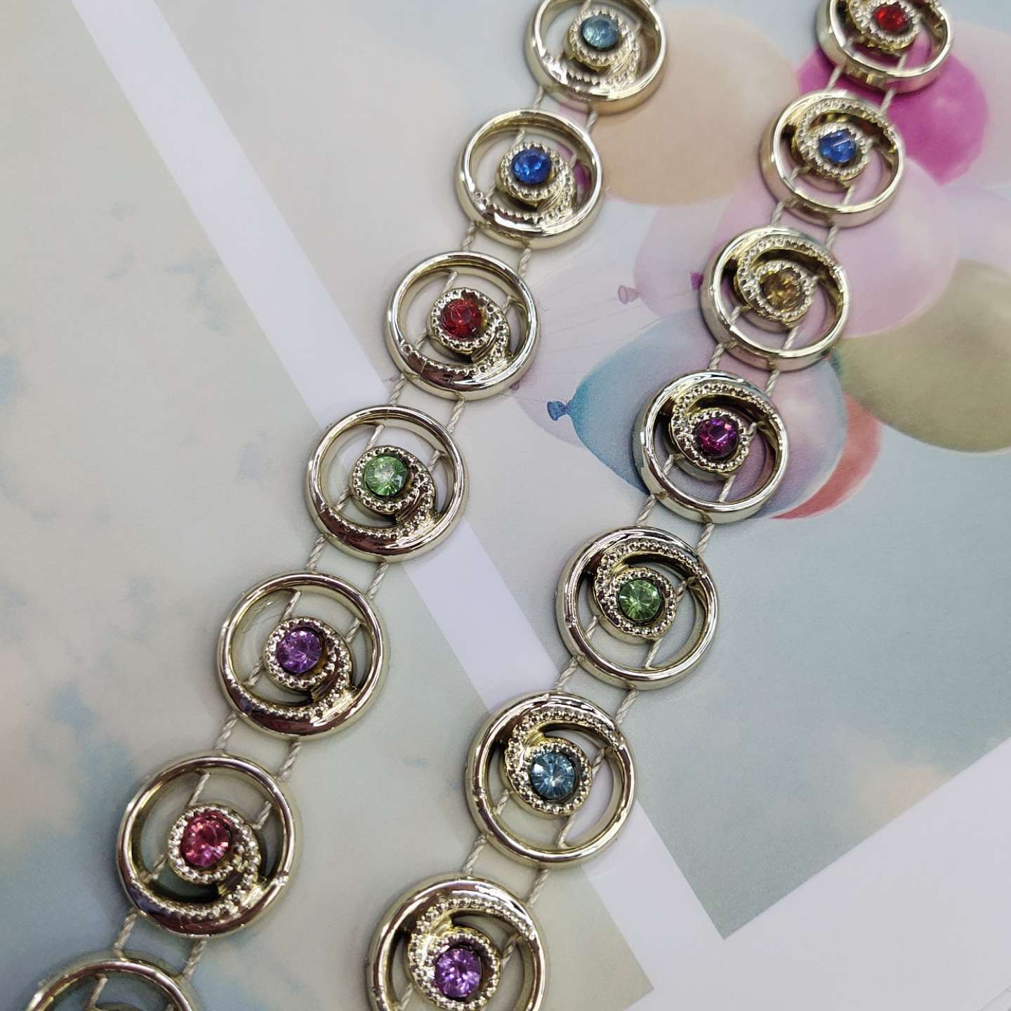 UV line drills, row drills, stage costume accessories, lace, photo frames, home textile products, craft shoes, etc