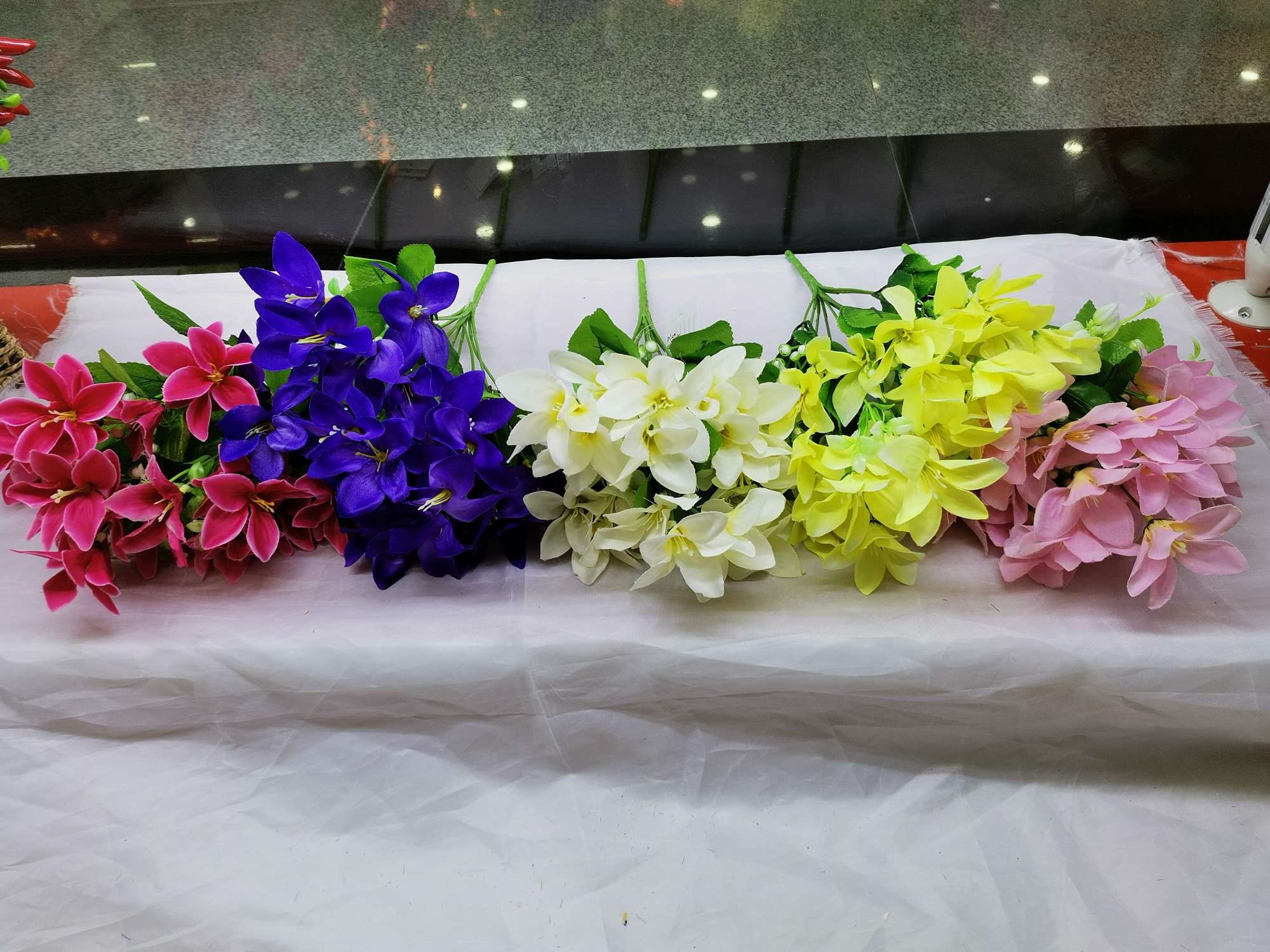 Simulated 10-pronged perfume lily undefined