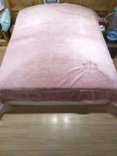 貂毛毯绣花毯兔毛毯尺寸200*230cm，重量：4kg,面料超级舒服。