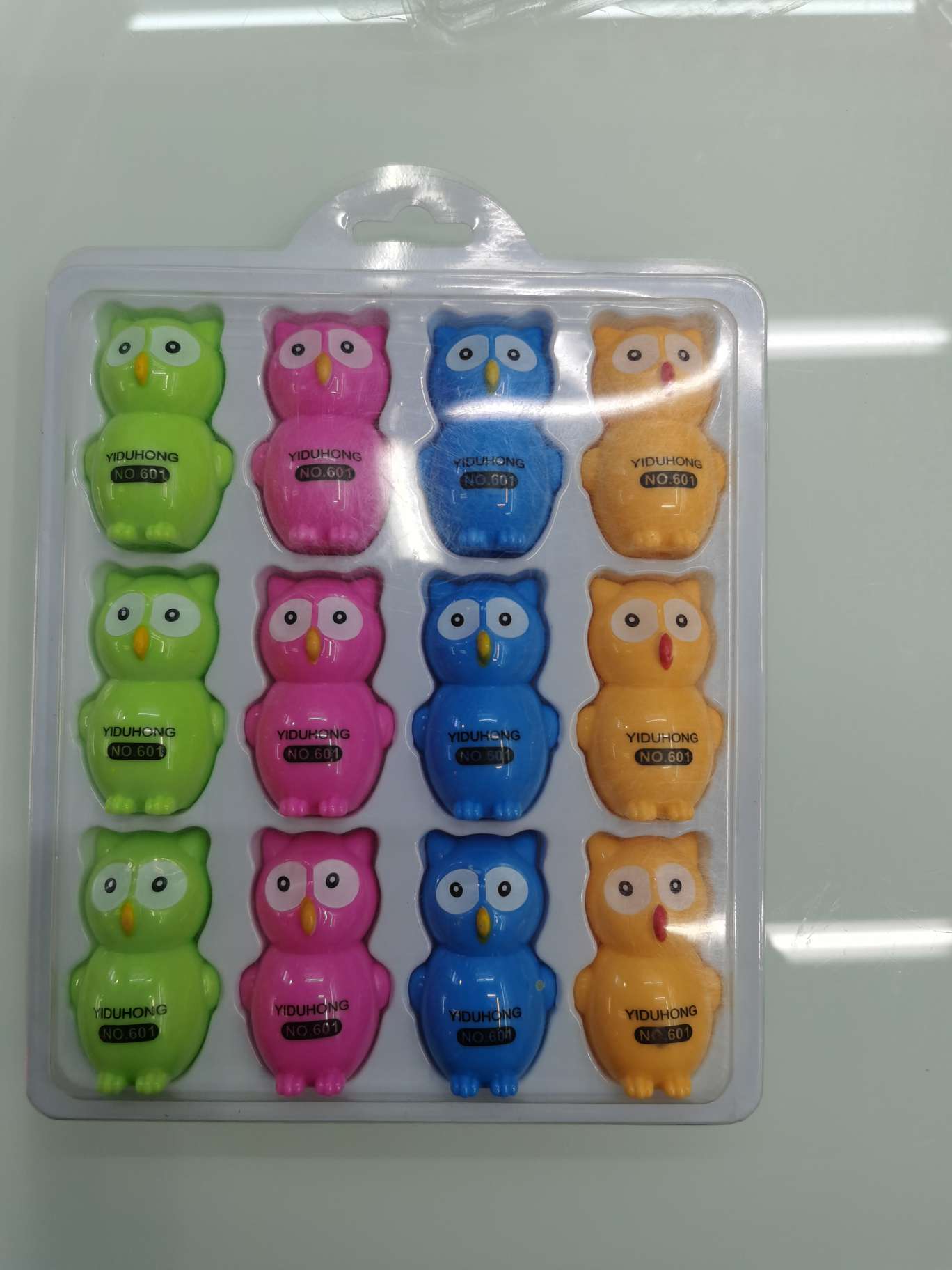 Factory direct sales of new owl-shaped pencil sharpeners, 12 pieces per card vacuum-formed