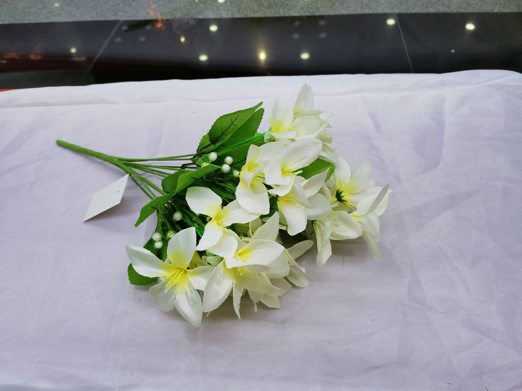 Simulated 10-pronged perfume lily Specification image