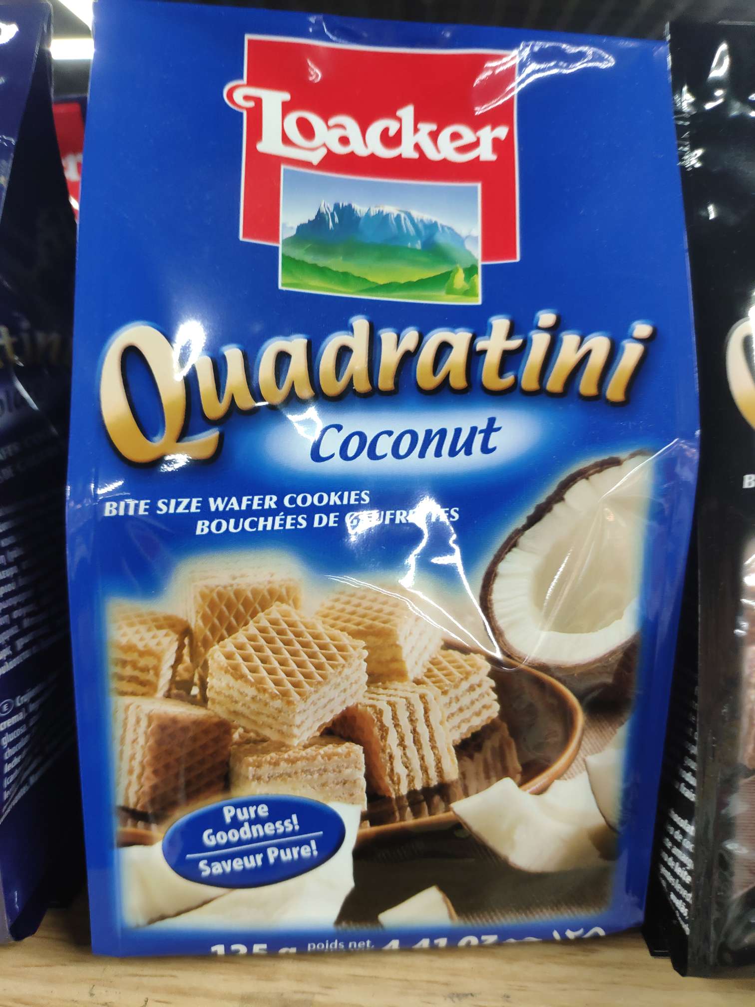 Lai Family Coconut-flavored Wafer cookies in small pieces