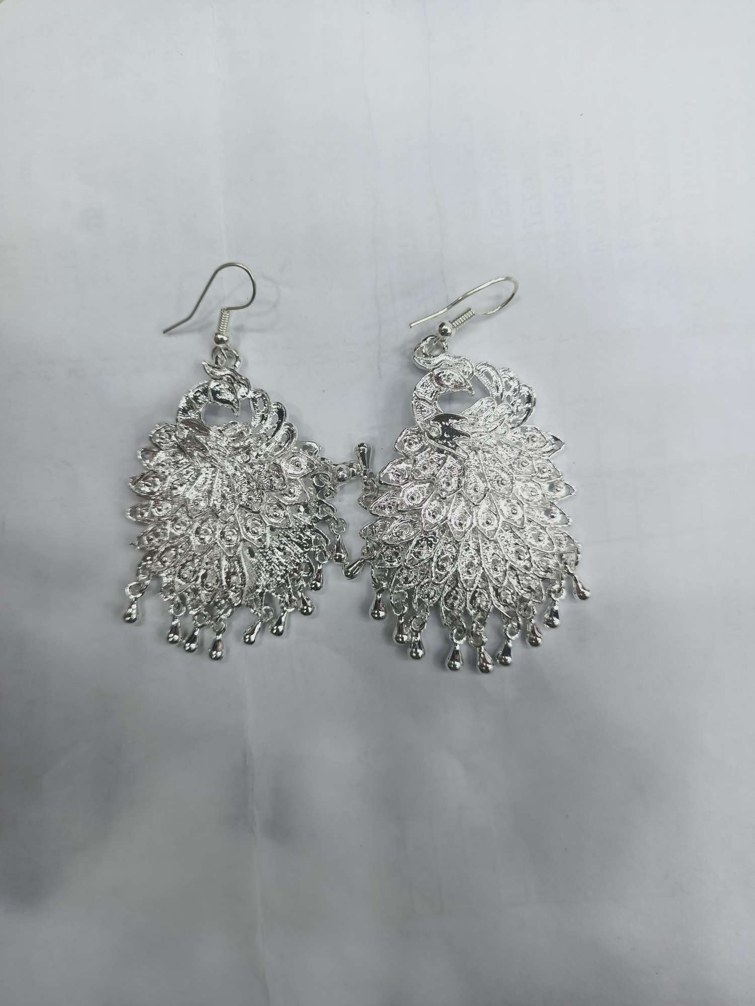 Minority Wind Four Layers Of White Peacock Open Screen Earrings Trumpet