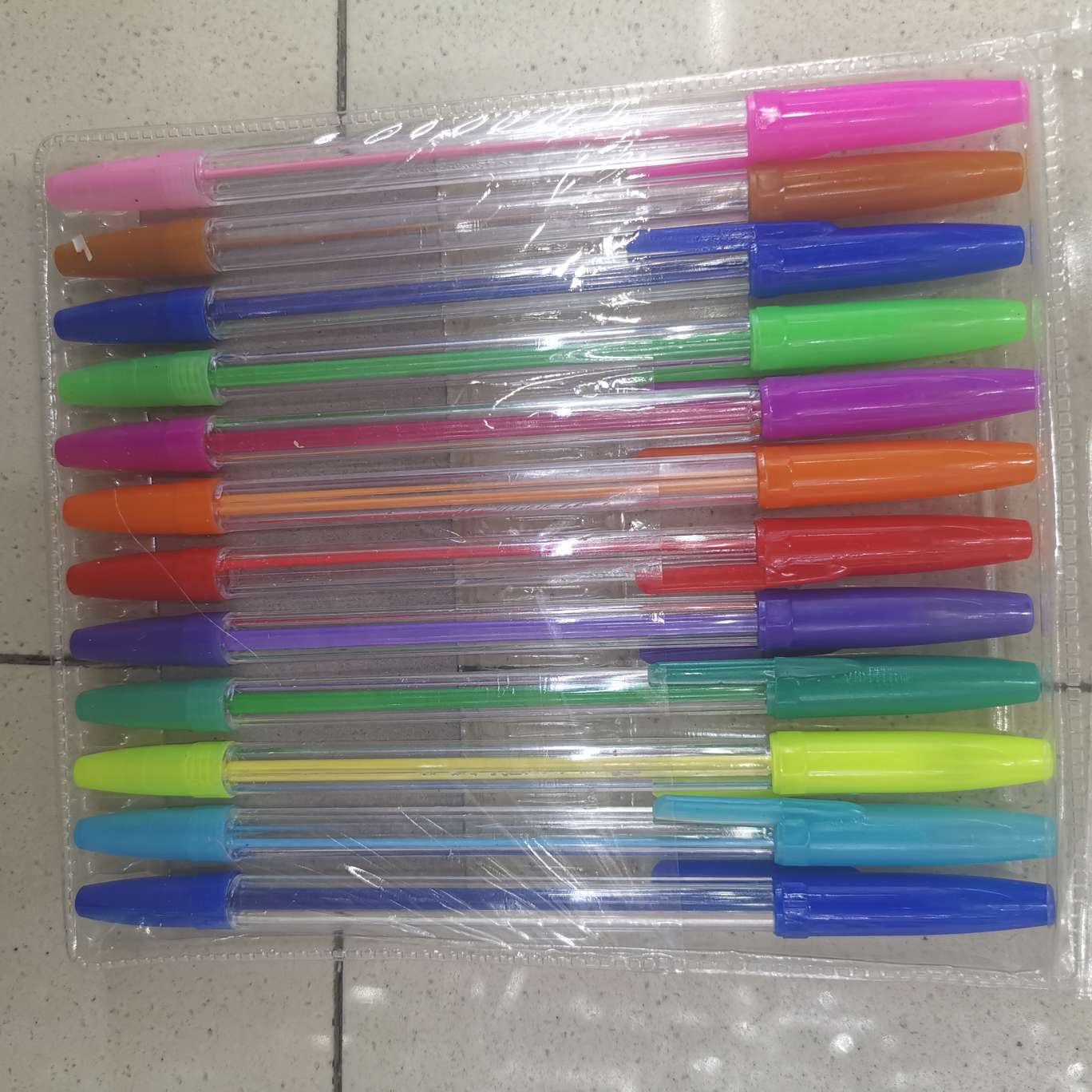 A bag of 12-color ballpoint pens, a simple 12-color pen holder Specification image