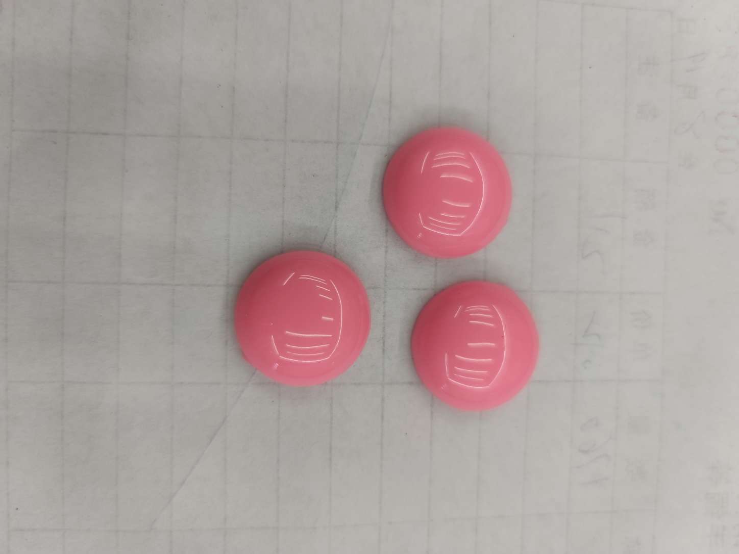 20 Pink glossy resin earring accessories thumbnail