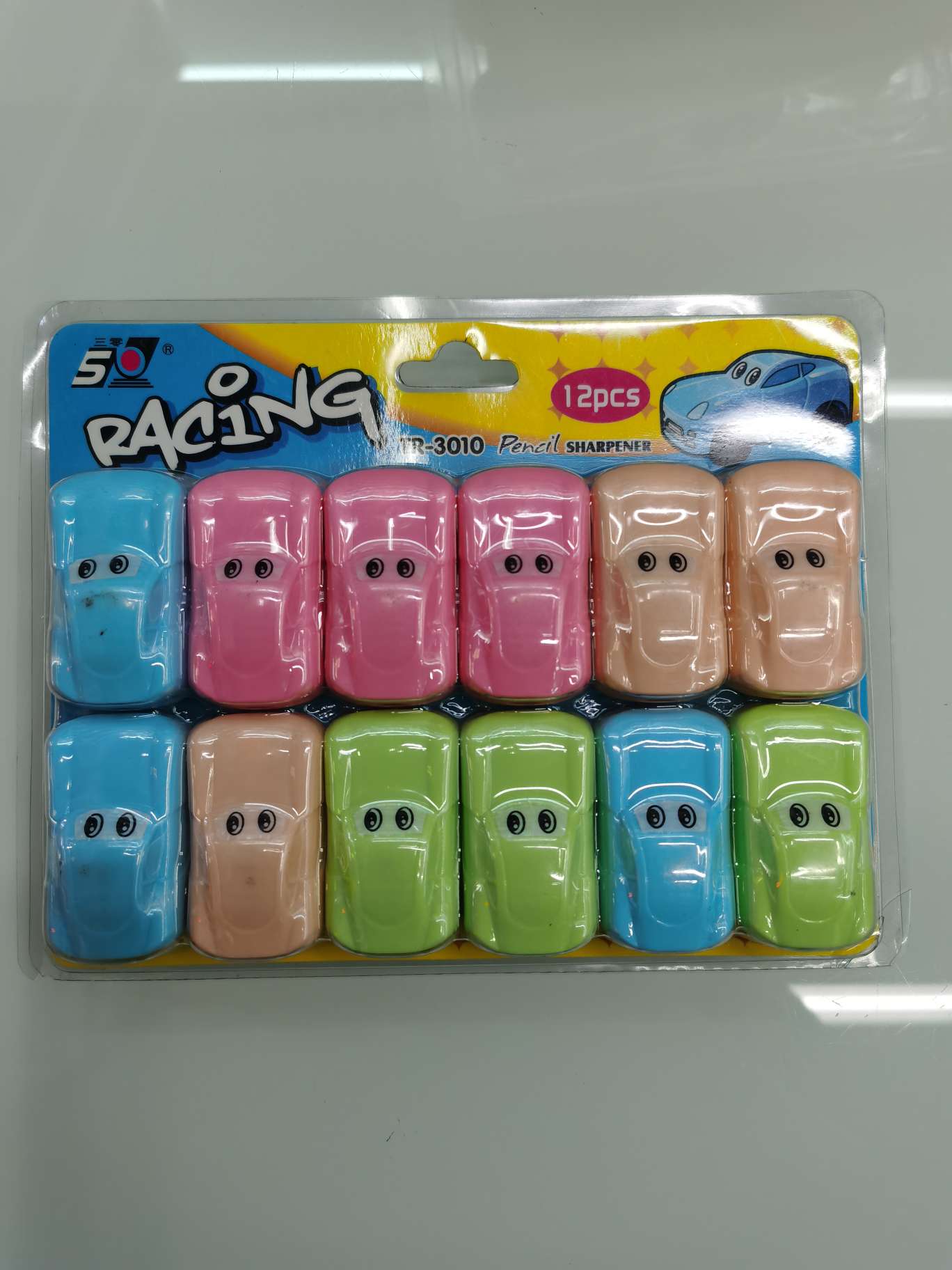 Tr-3010 pencil sharpener in blister packaging, single-hole car-shaped pencil sharpener, 12 pieces per blister