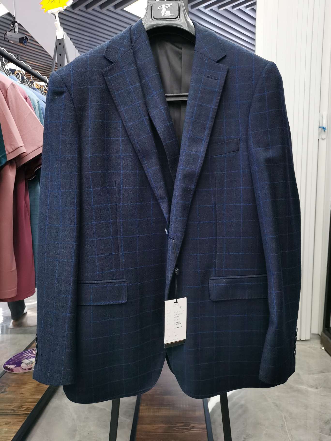 2020 Men's LMN Casual suit details Picture