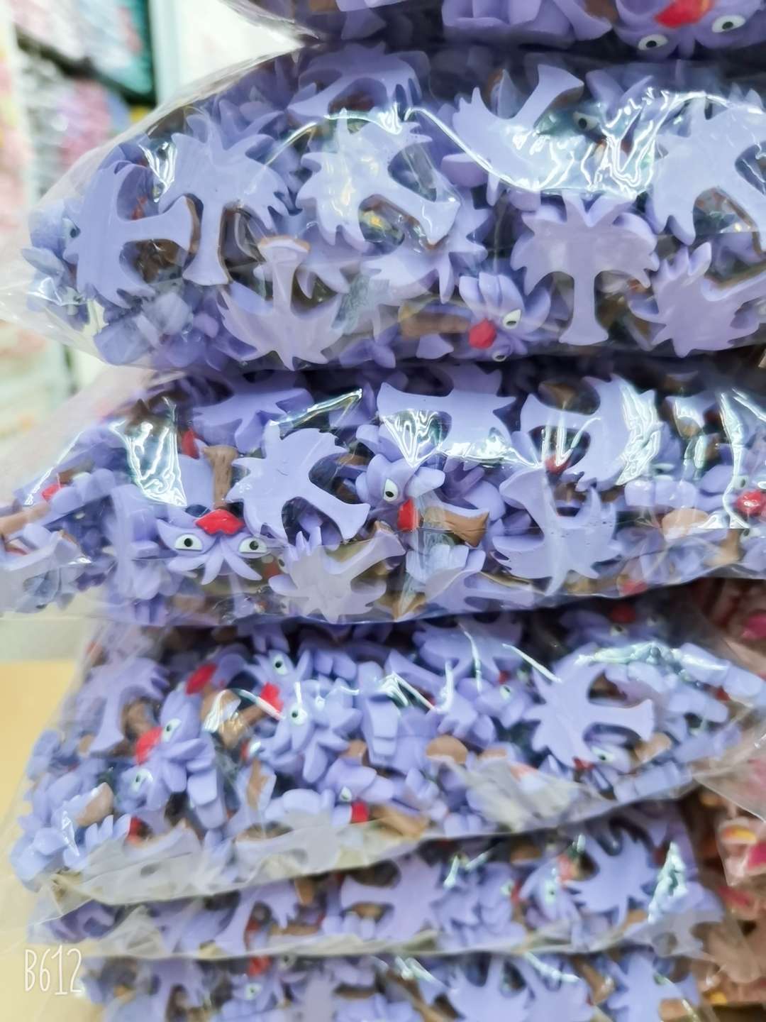 Resin matte series cartoon fruit dumpling plates, Douyin best-selling diy hair clips, water cup stickers, cream glue, phone cases, resin accessories Application Scenario