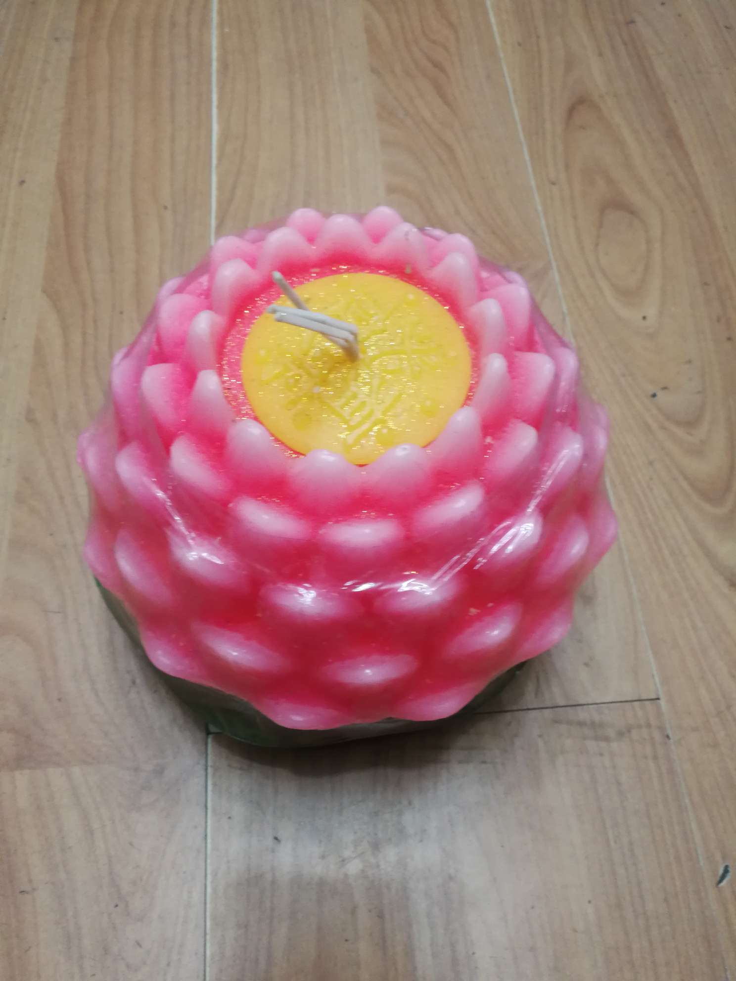 Small candle with five layers thumbnail