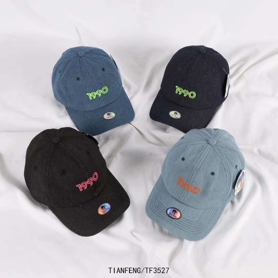 Ins hoods children of Dongdaemun, South Korea Summer Vigor letters cowboy sunshade duck tongue Baseball caps thumbnail