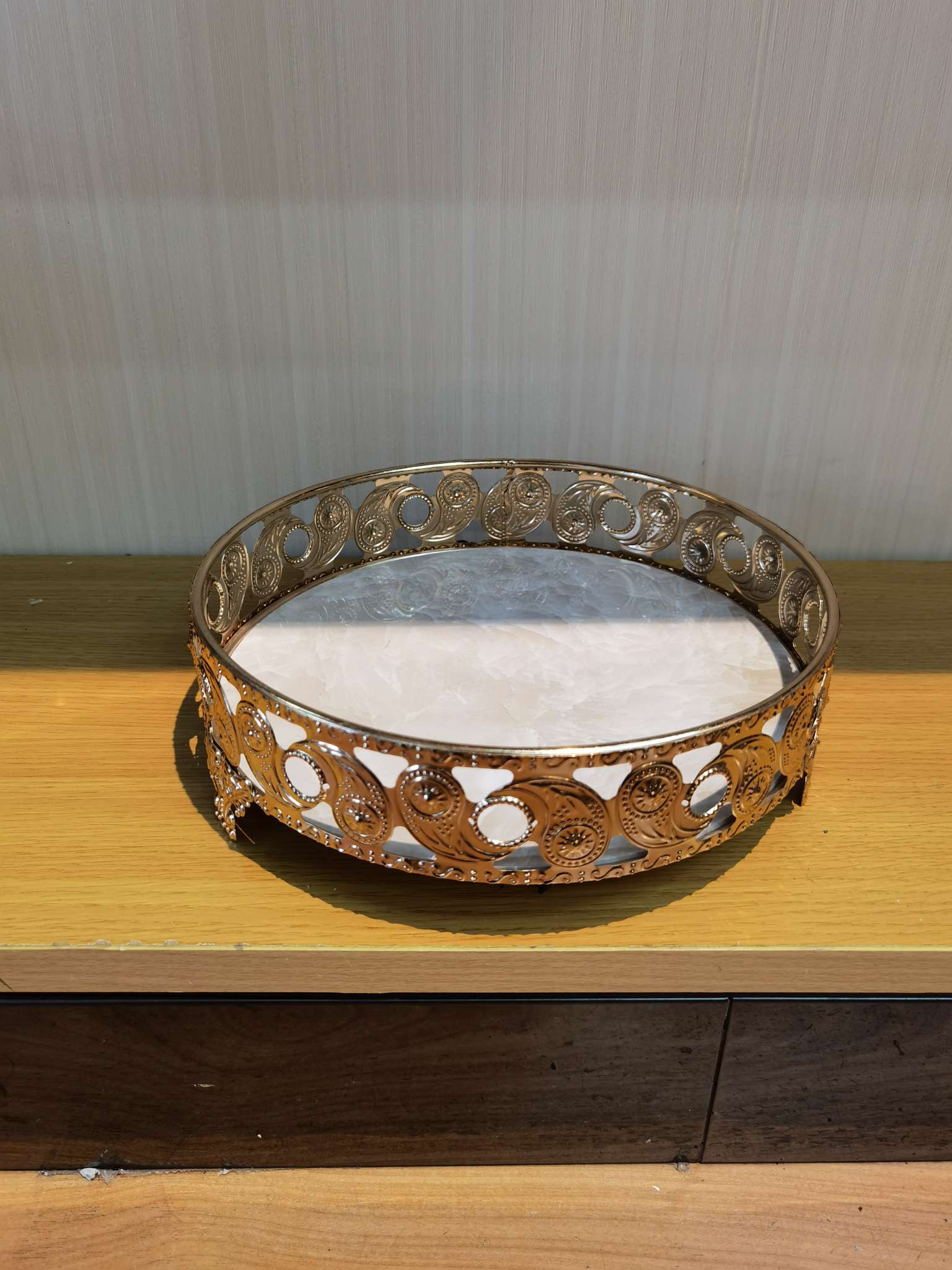 2021新款复古宫廷风镀金小号托盘厂家直销圆形