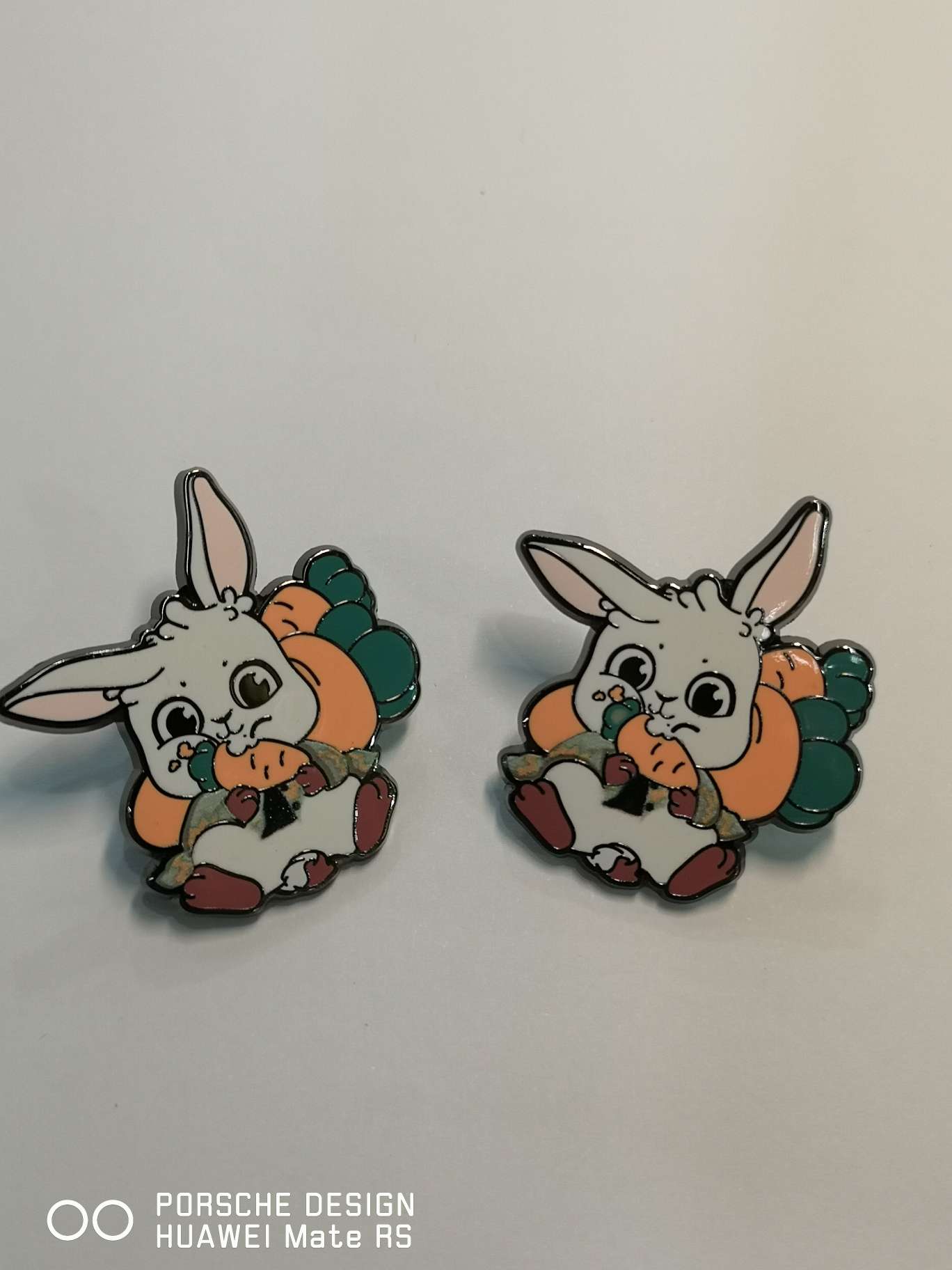 珐琅工艺徽章，金属微徽章产品图