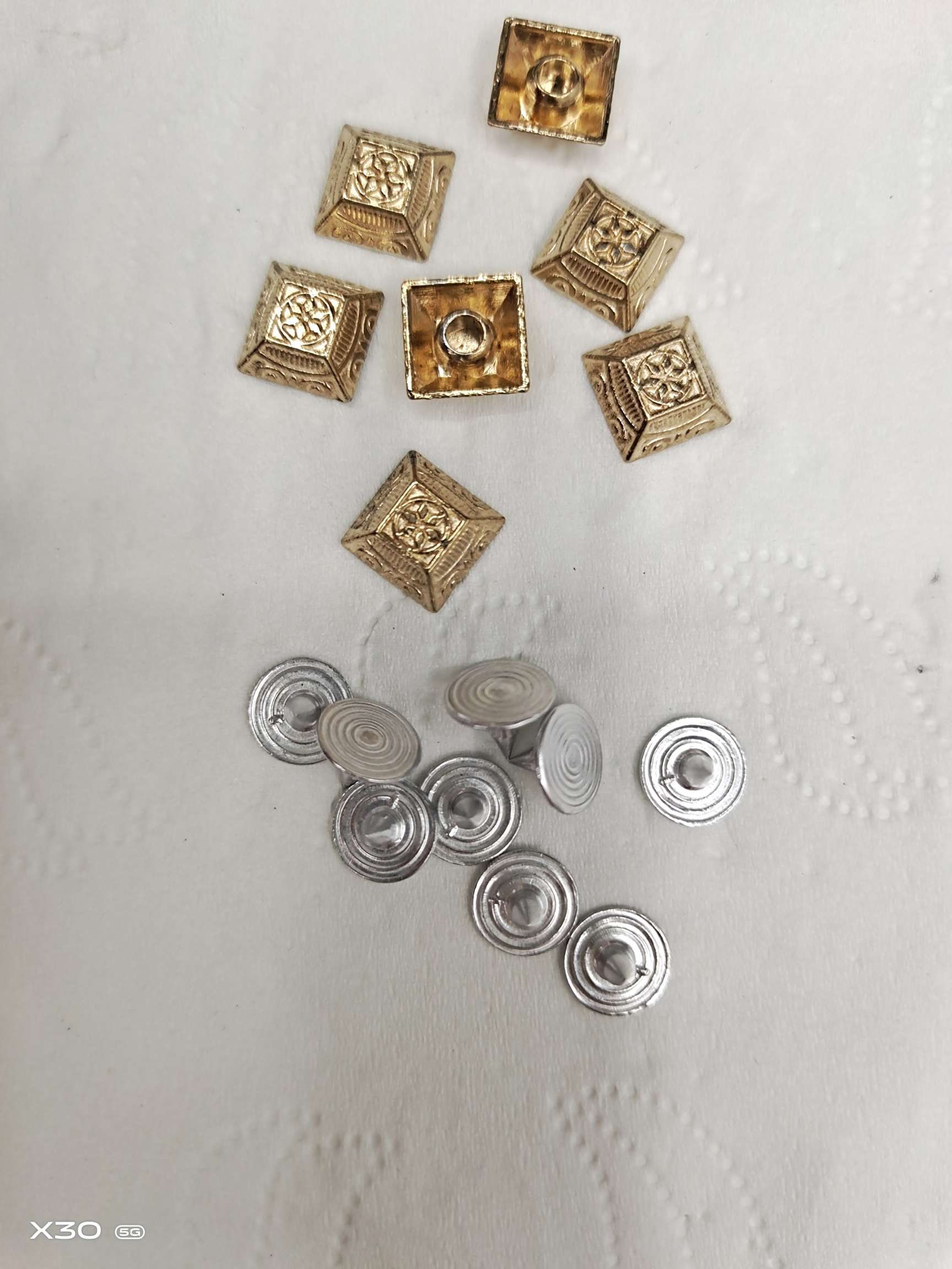 Patterned pyramid thumbnail