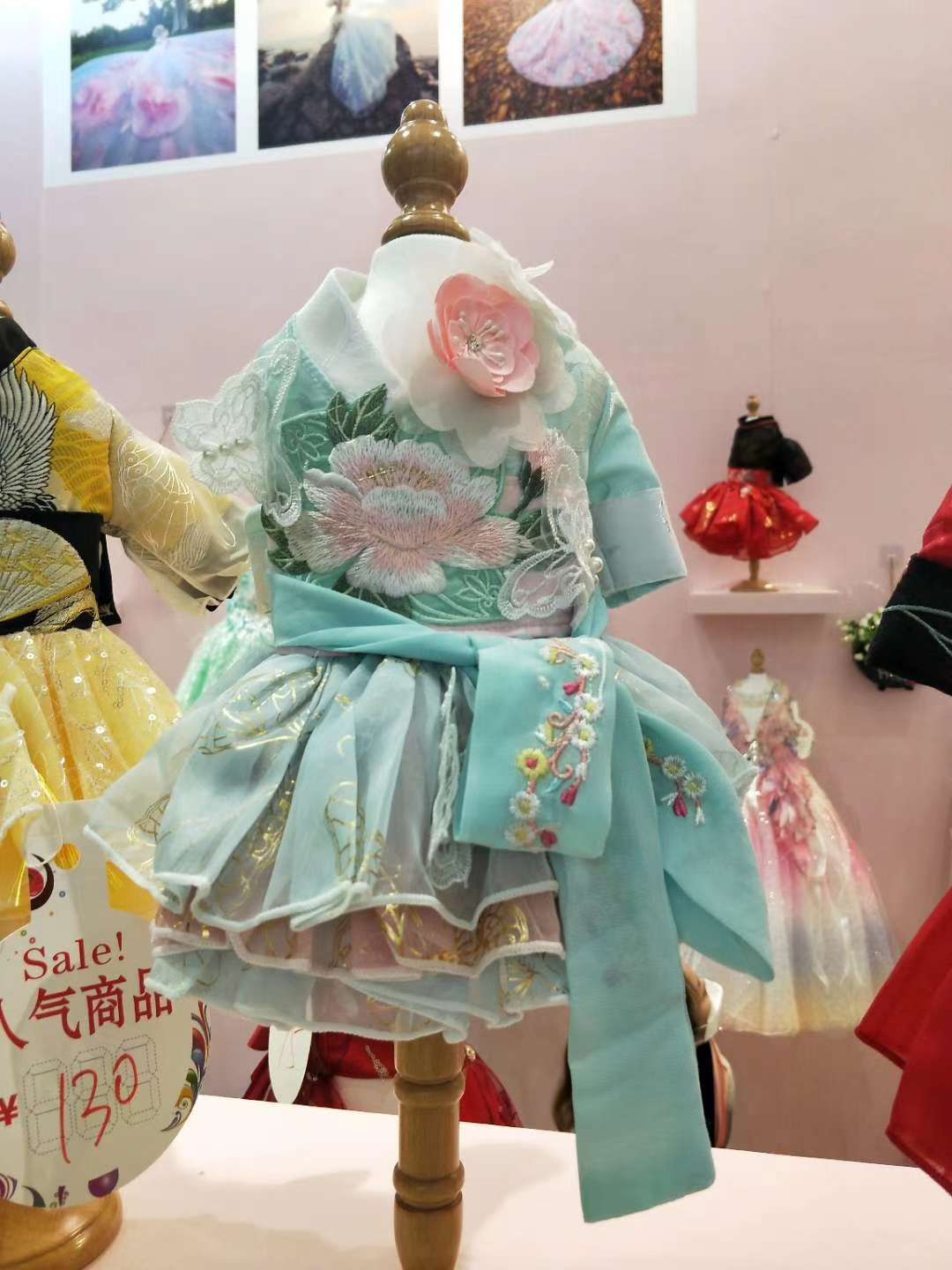 漂亮的汉服每个款式基本都是单件了，要扫货的主子们要趁早哦！细节图