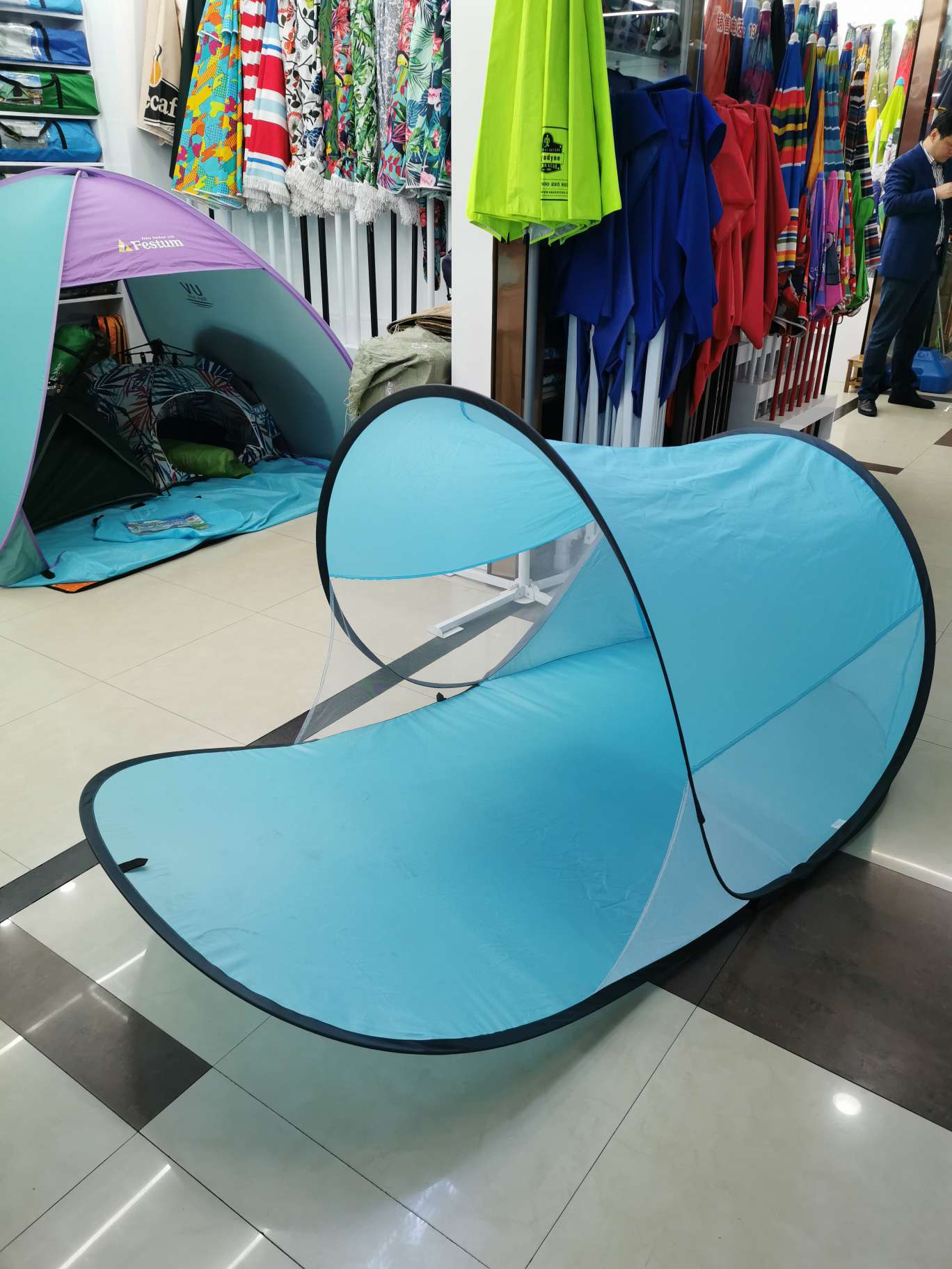 Outdoor automatic camping, tourism and leisure beach single-person tents can be customized Specification image