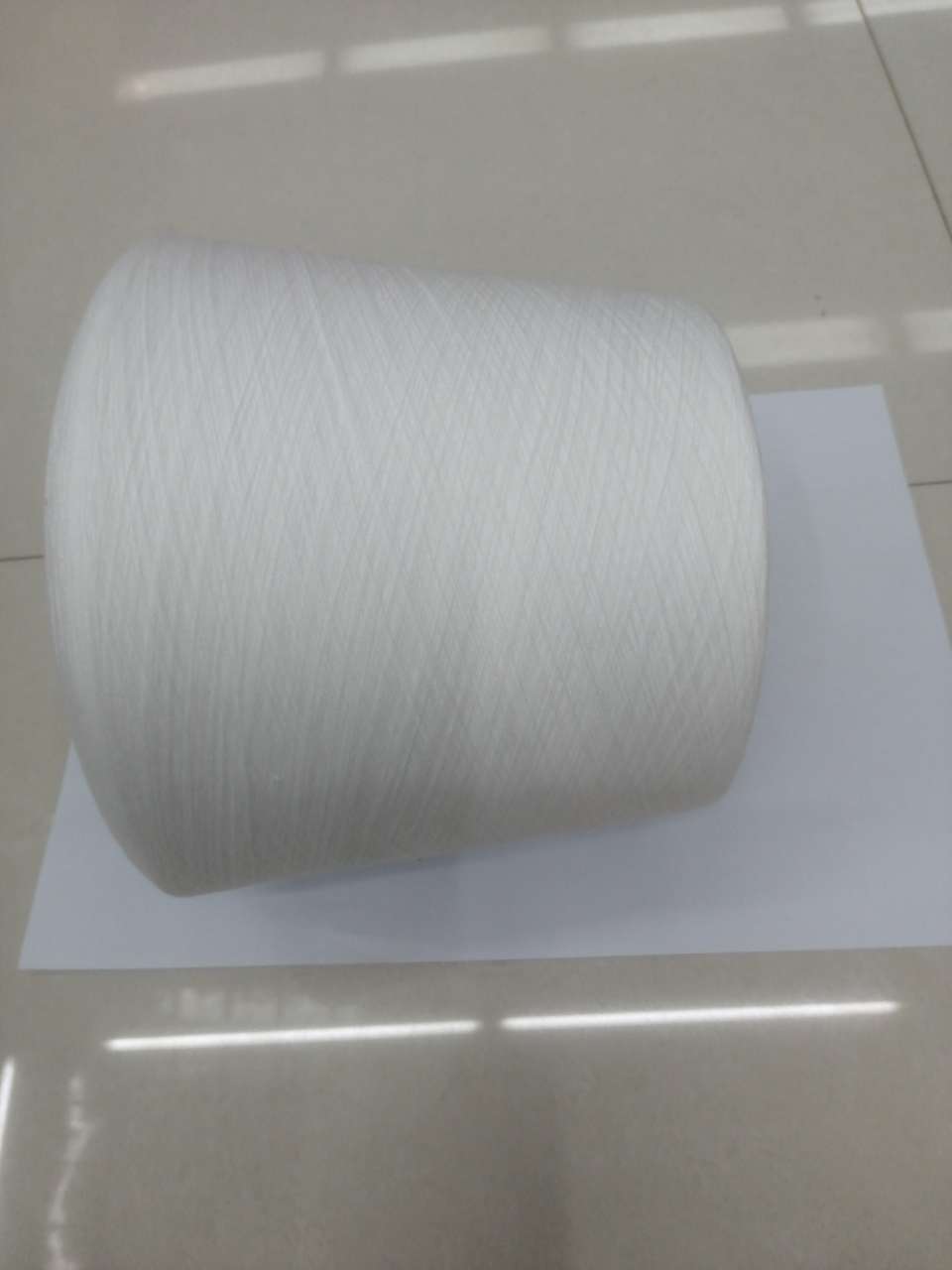 [Three Mountain Color Yarn] 32-count semi-combed de-greased white details Picture