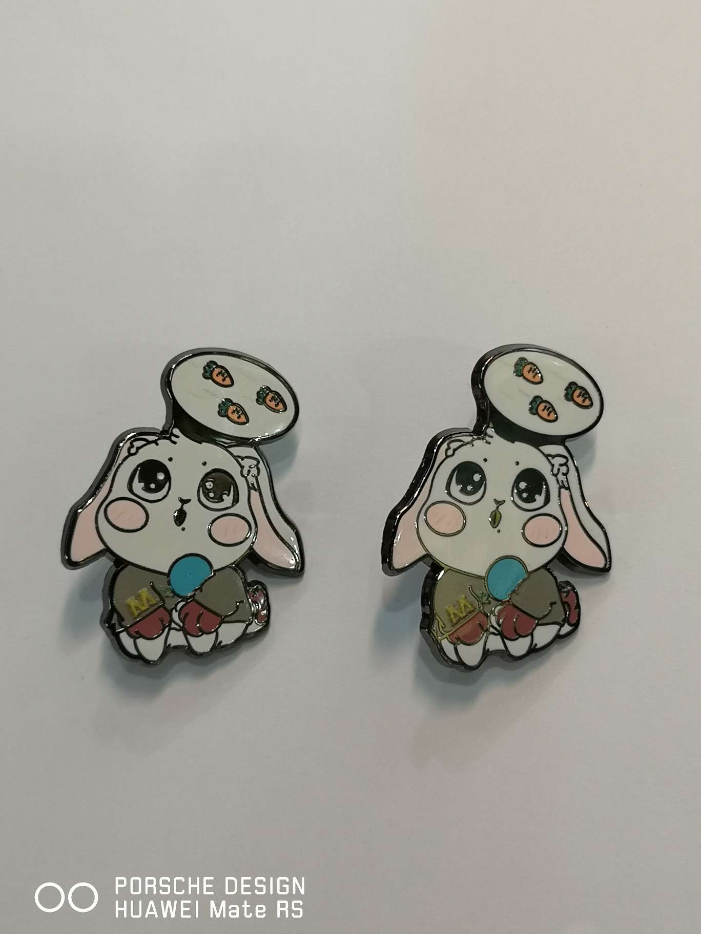 徽章实物图