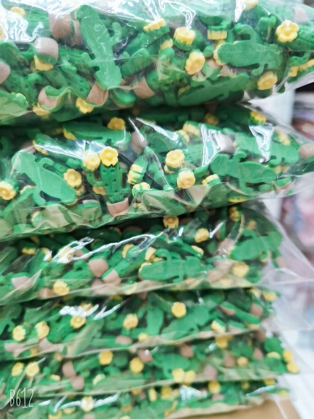 Resin matte series cartoon fruit dumpling plates, Douyin best-selling diy hair clips, water cup stickers, cream glue, phone cases, resin accessories details Picture