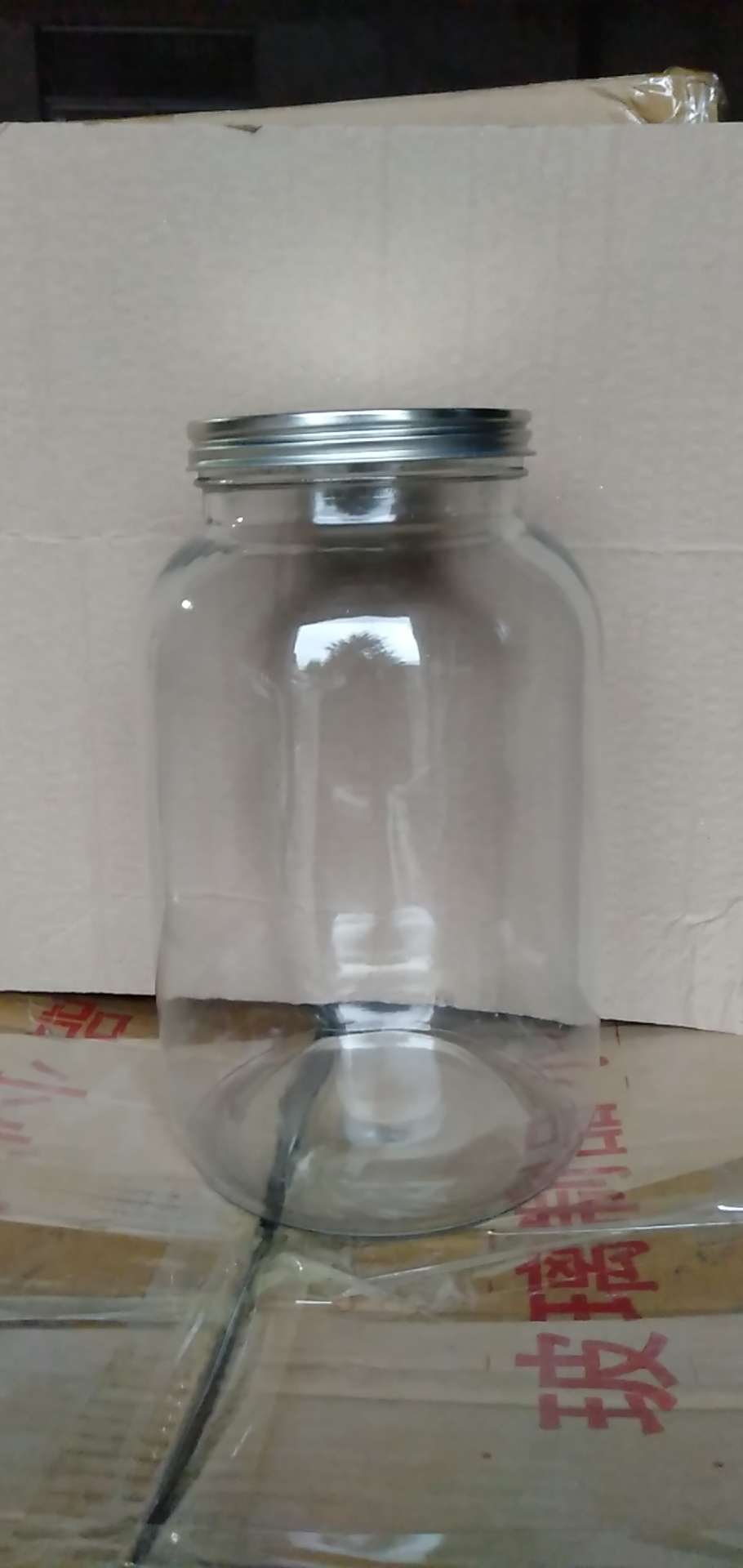 6L圆罐玻璃储物罐酒瓶细节图
