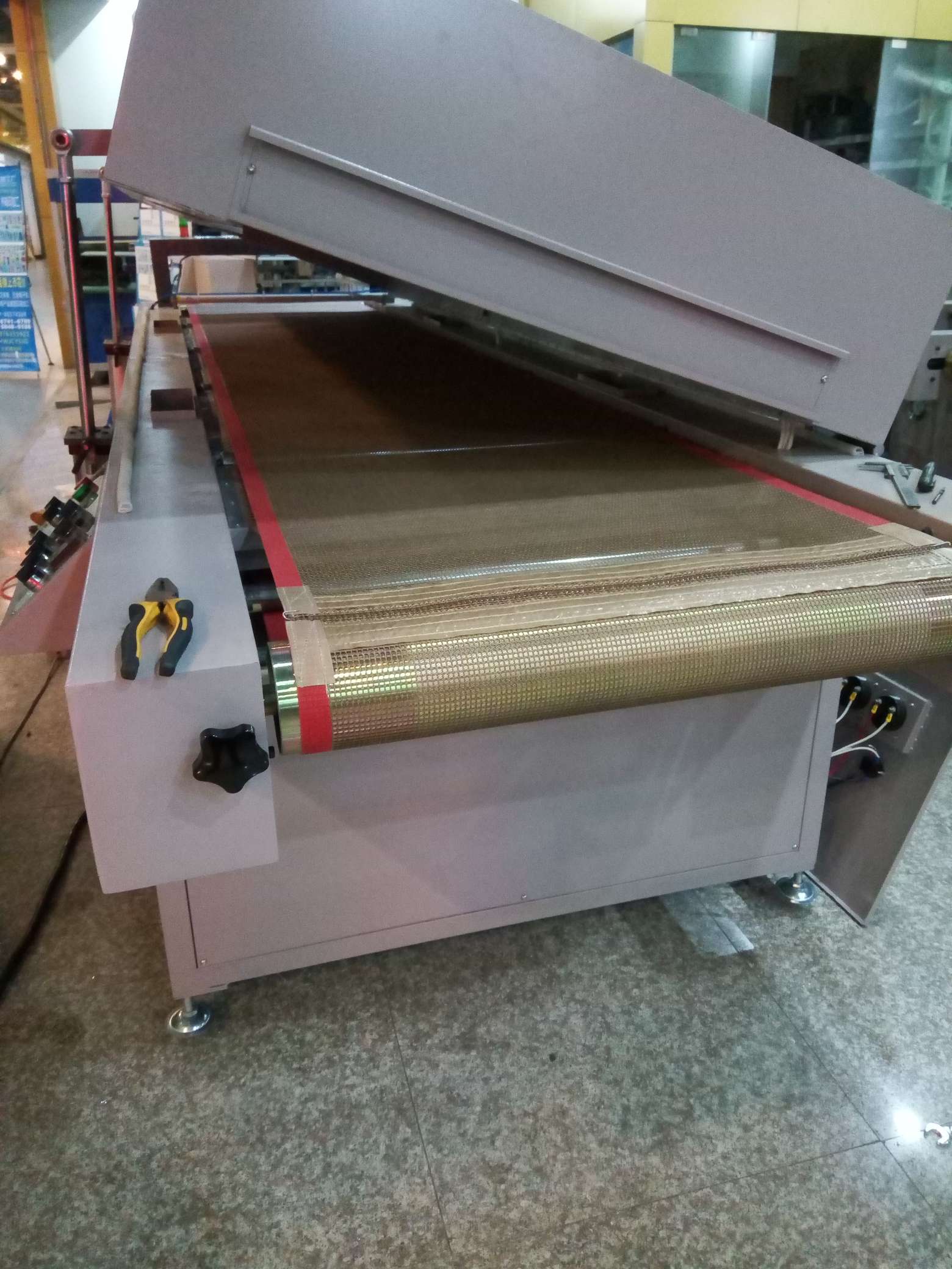 印刷机械设备烫画纸组合式隧道炉烘干机白底实物图