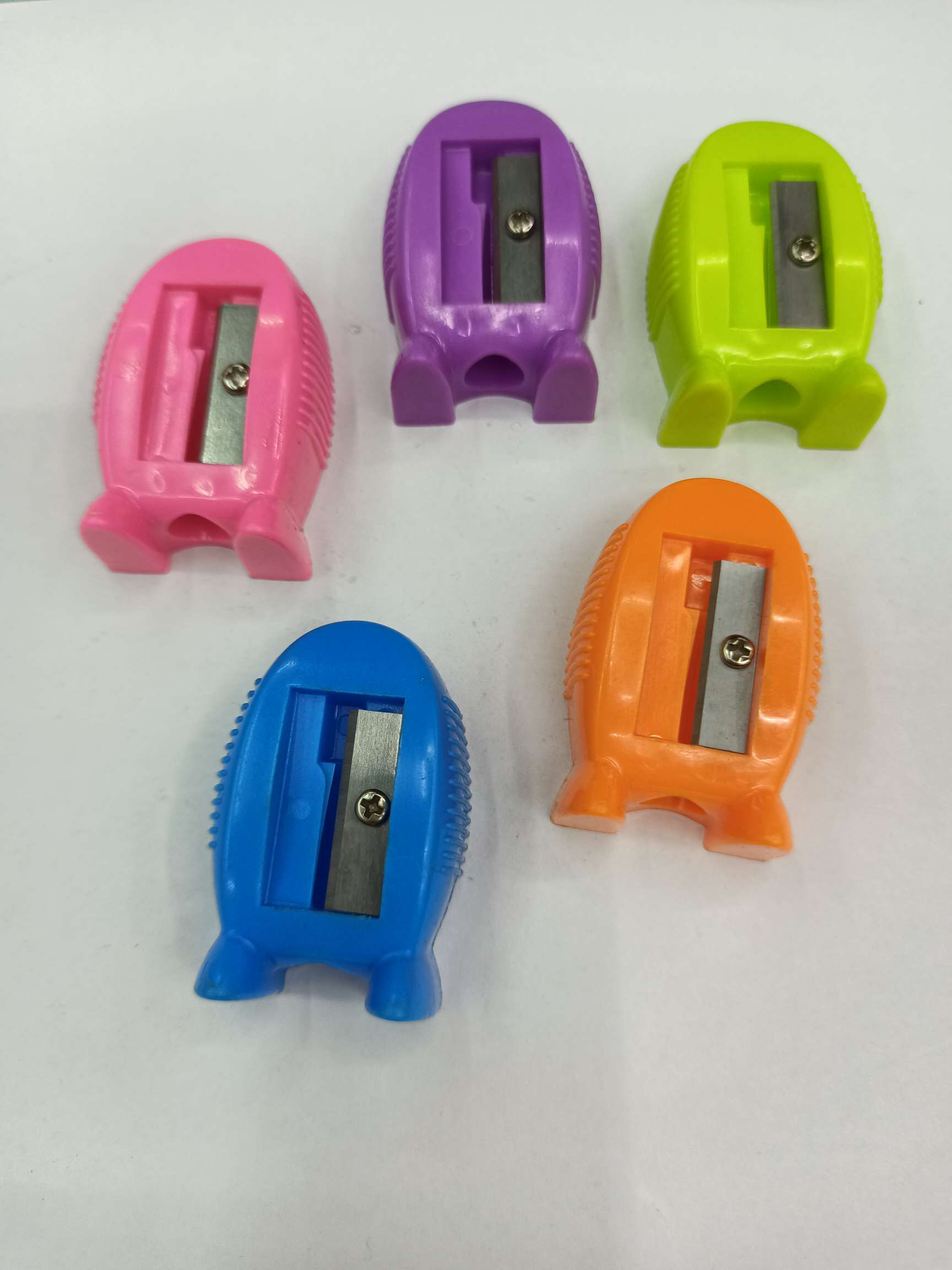 工厂直销迷你小企鹅🐧卷笔刀欢迎新老顾客户来样定制