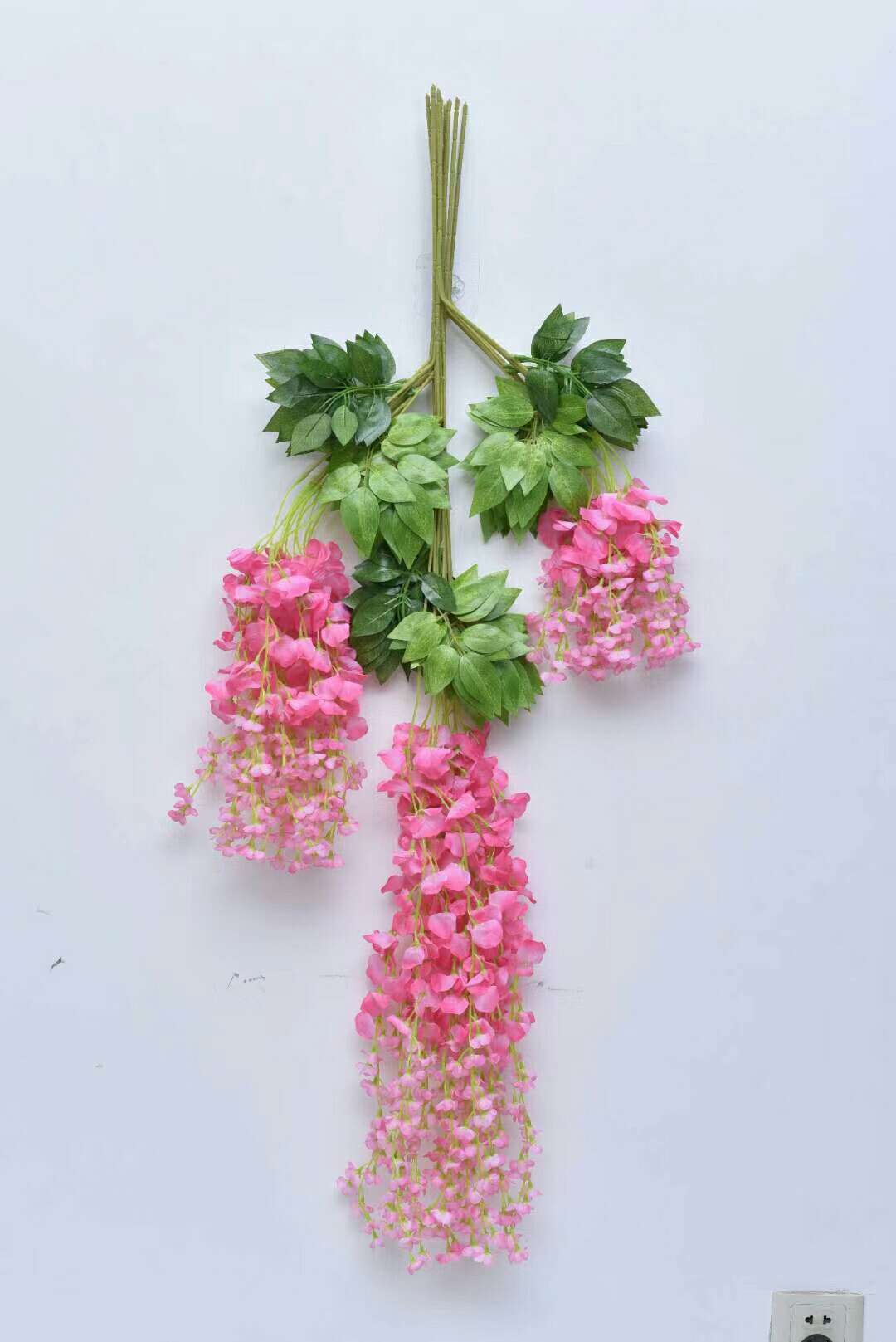 Fumin Silk Flower Factory Direct sales wedding decoration wisteria flowers, artificial flowers, living room decoration, broad bean flowers, plastic wisteria, green leaf wisteria, wisteria flower factory wholesale, long wisteria flowers Item Picture