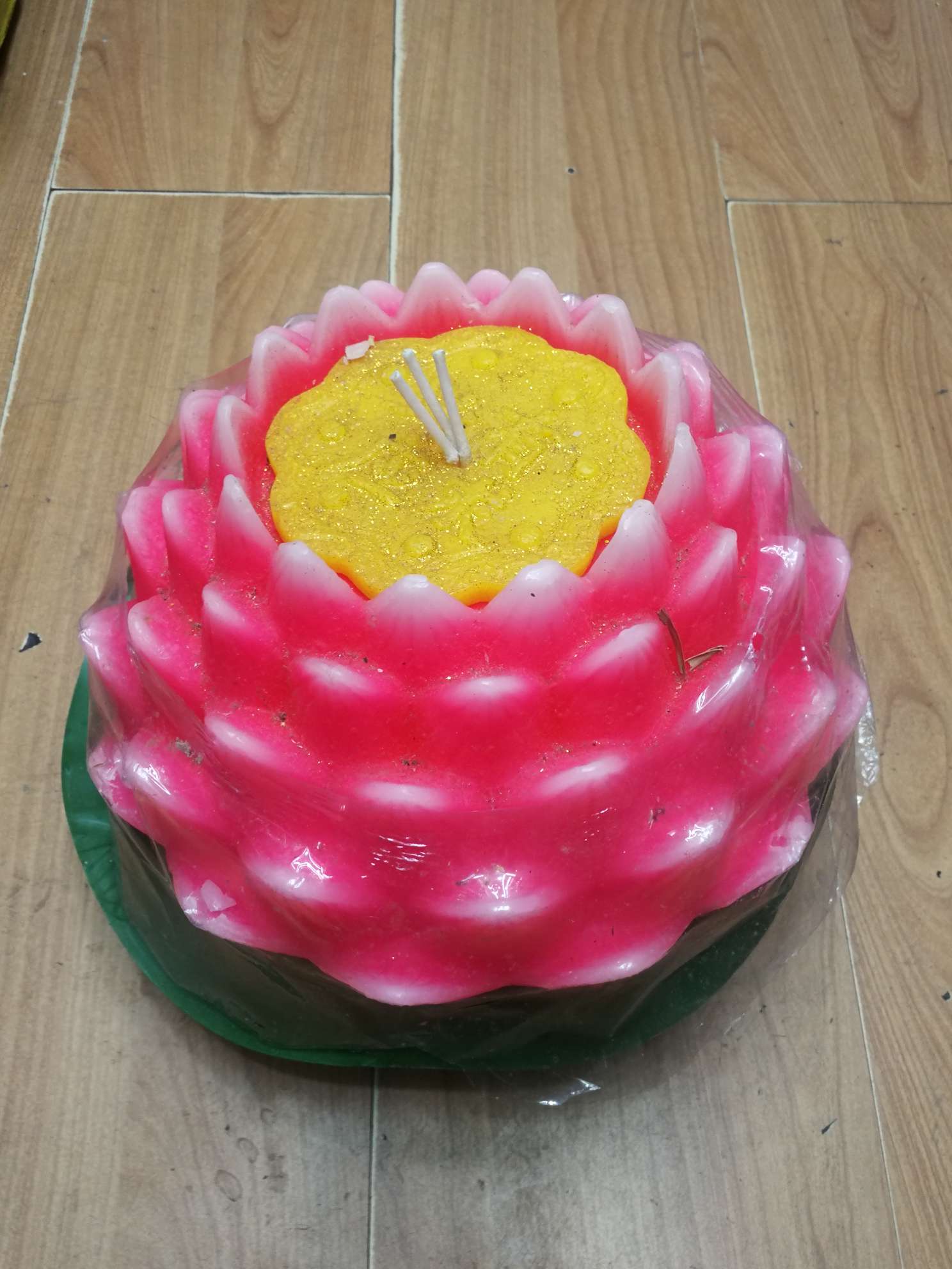 五层中号连花烛