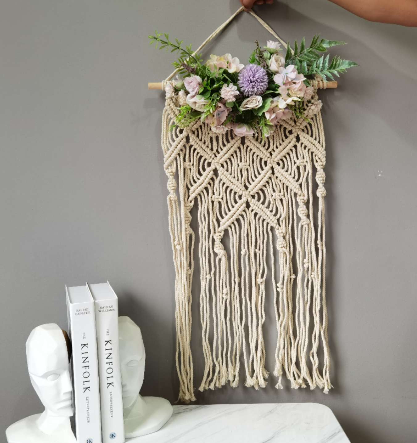 Creative simulation flower tassel wall decoration pendants Application Scenario
