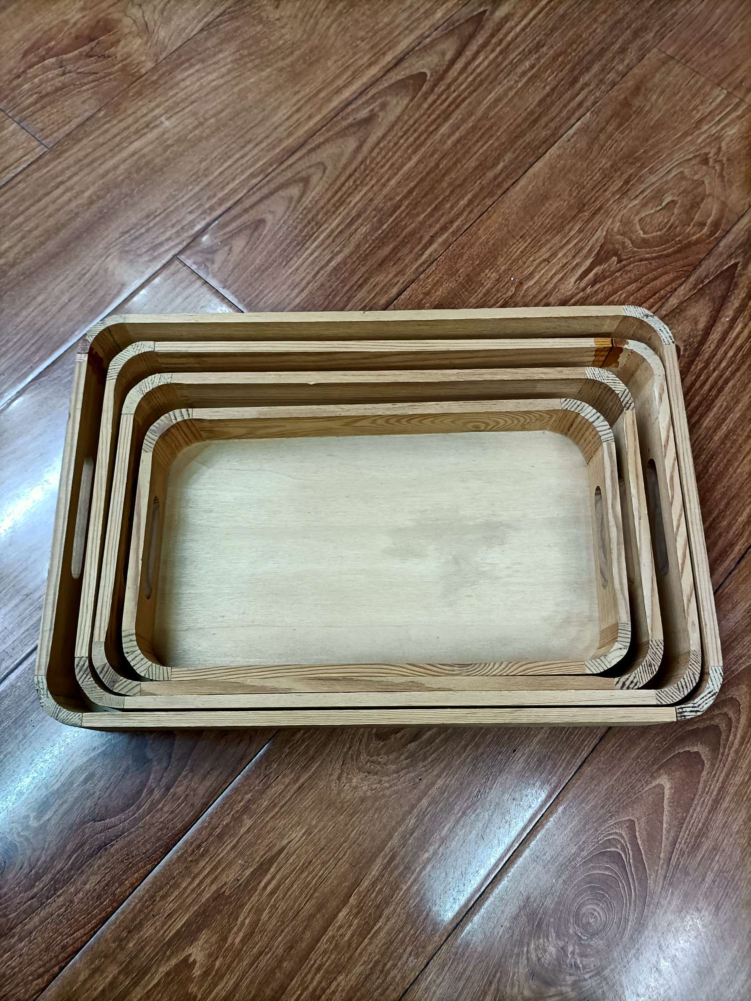 Four-piece tray thumbnail