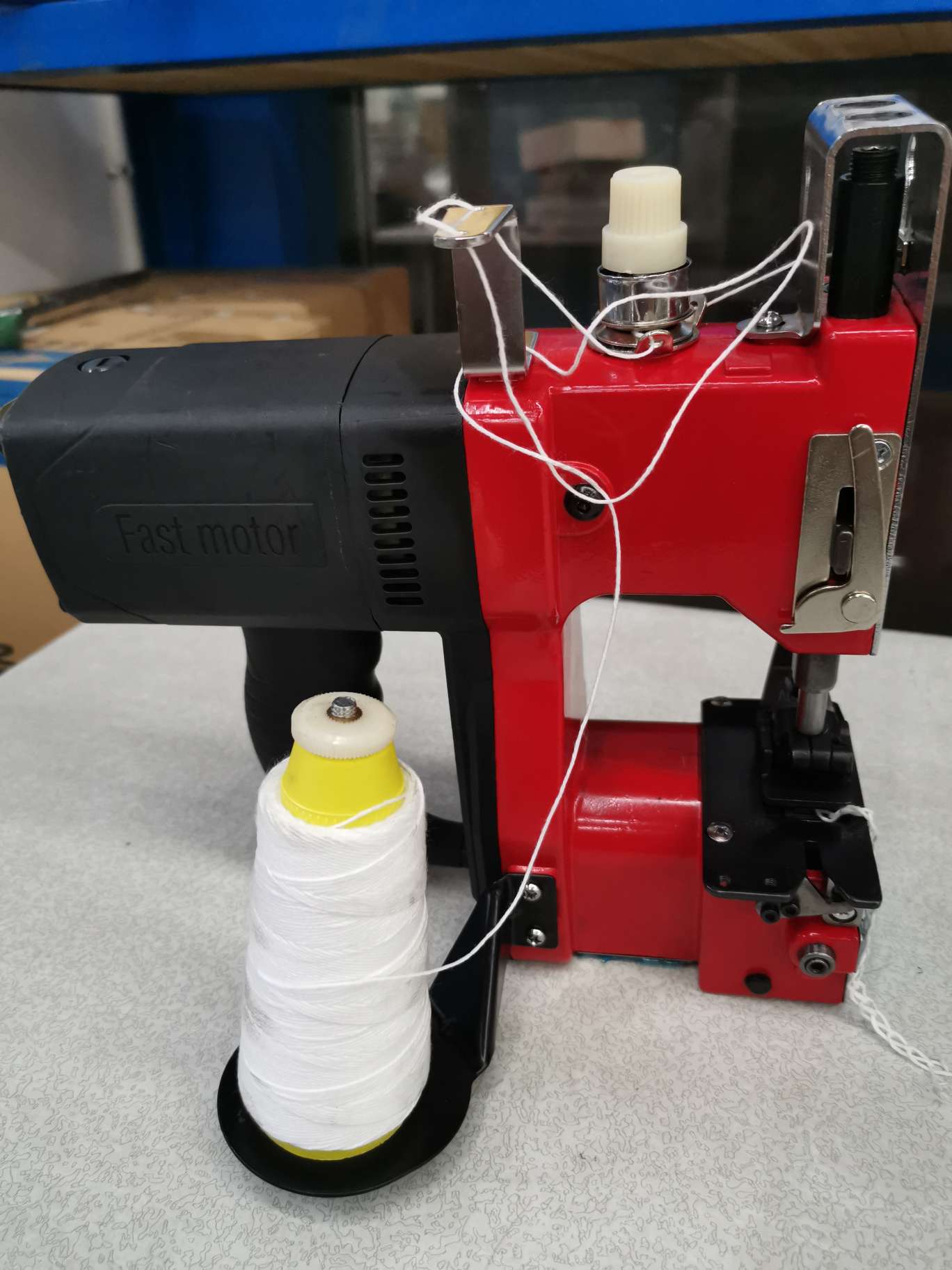 Shuangniu GK9-350 hand-held gun type bag sealing machine, woven bag sealing machine Item Picture