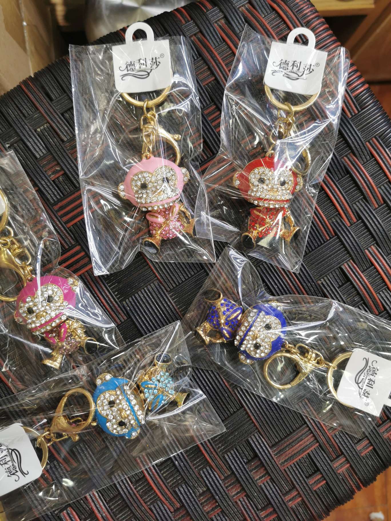 Alloy keychain monkey details Picture