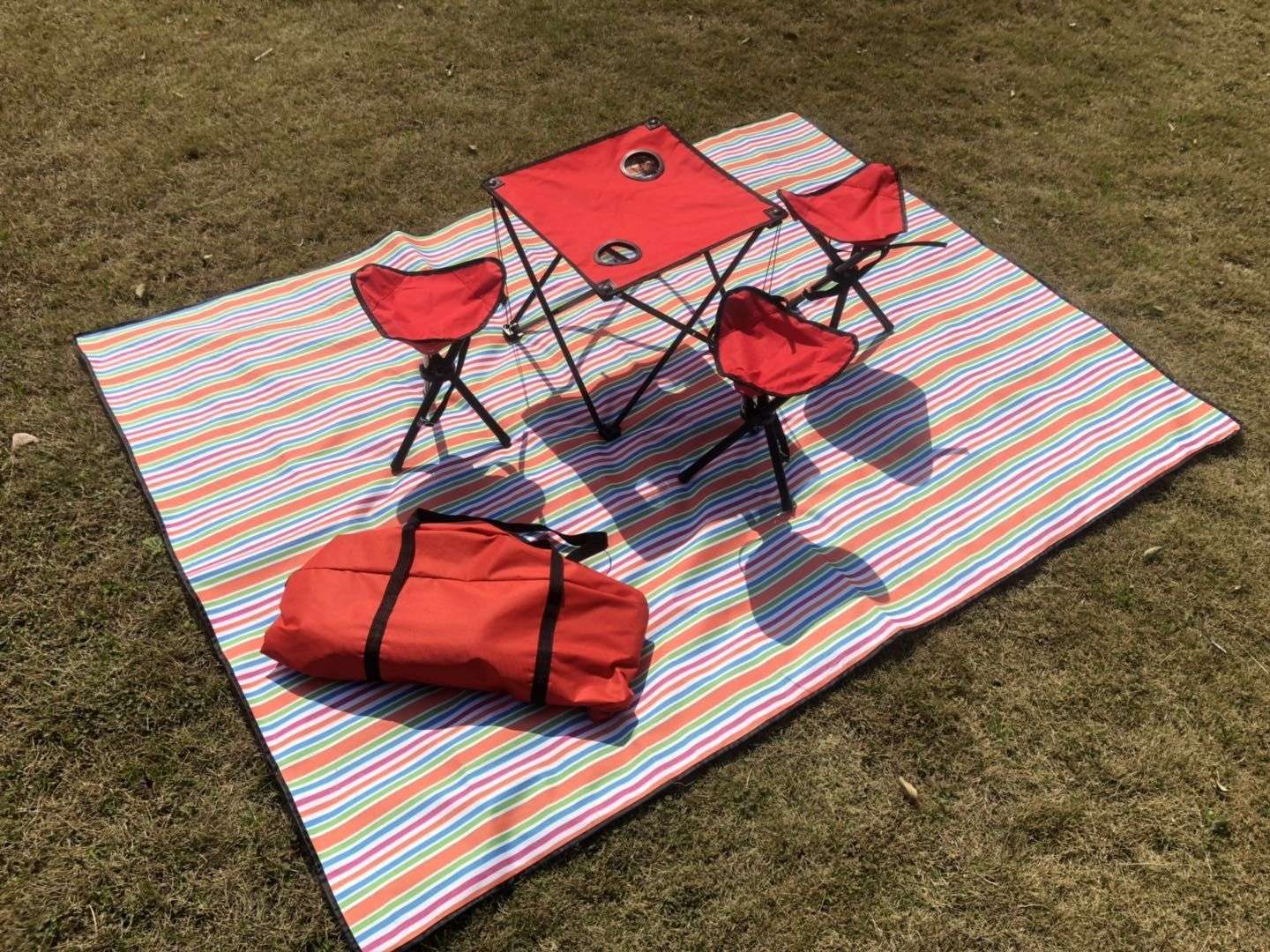 Outdoor table and chair sets