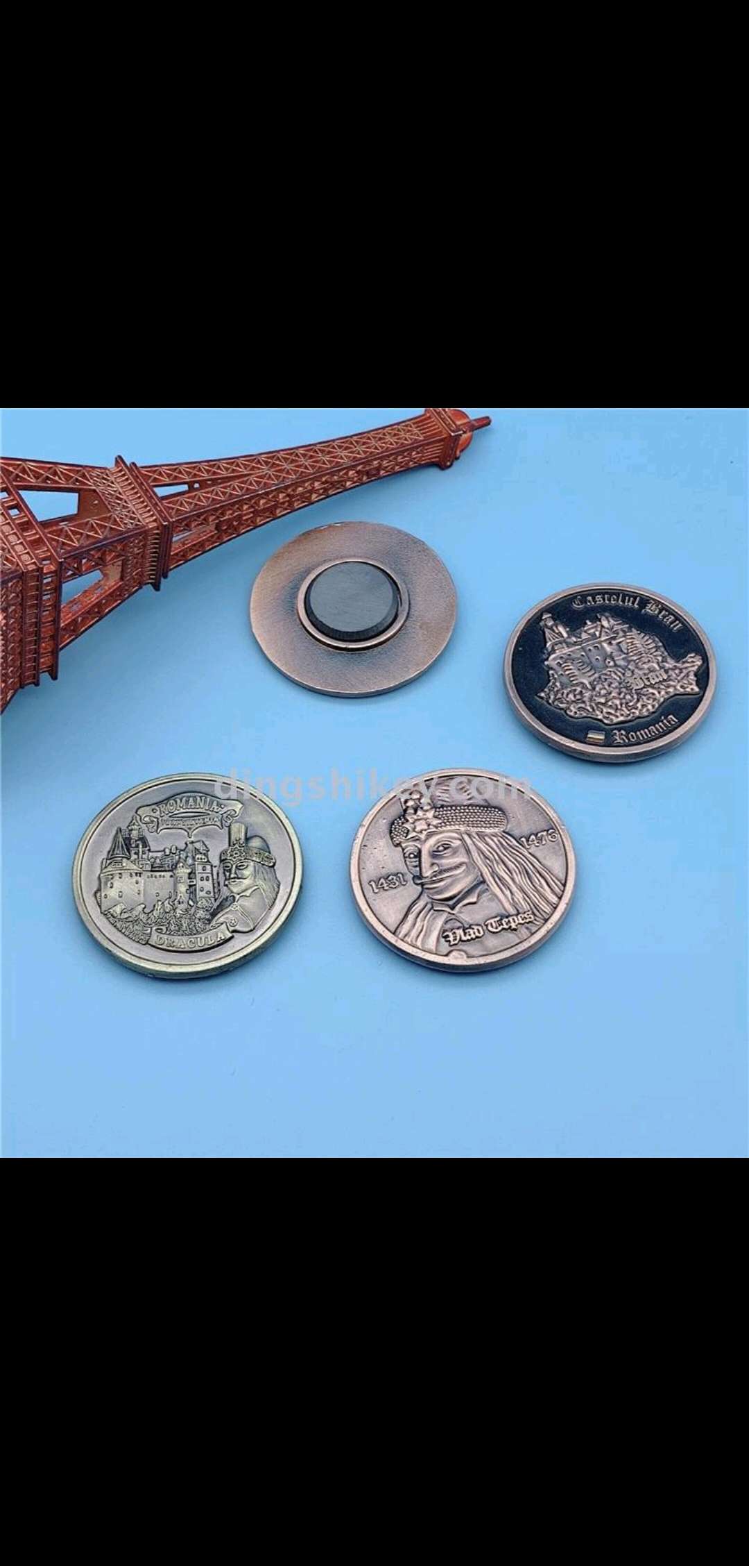 A magnet fridge magnet with a Romanian head in zinc alloy from Guangdong