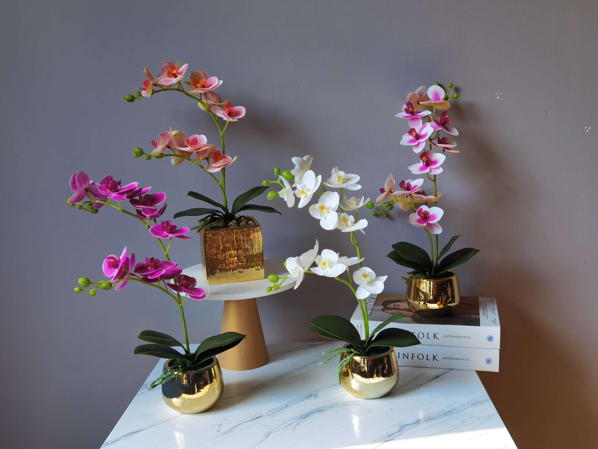Light luxury simulation Phalaenopsis potted plant bonsai, home decoration ornaments, coffee tables, TV cabinets, dining tables, tabletop decorations, best-selling products for foreign trade