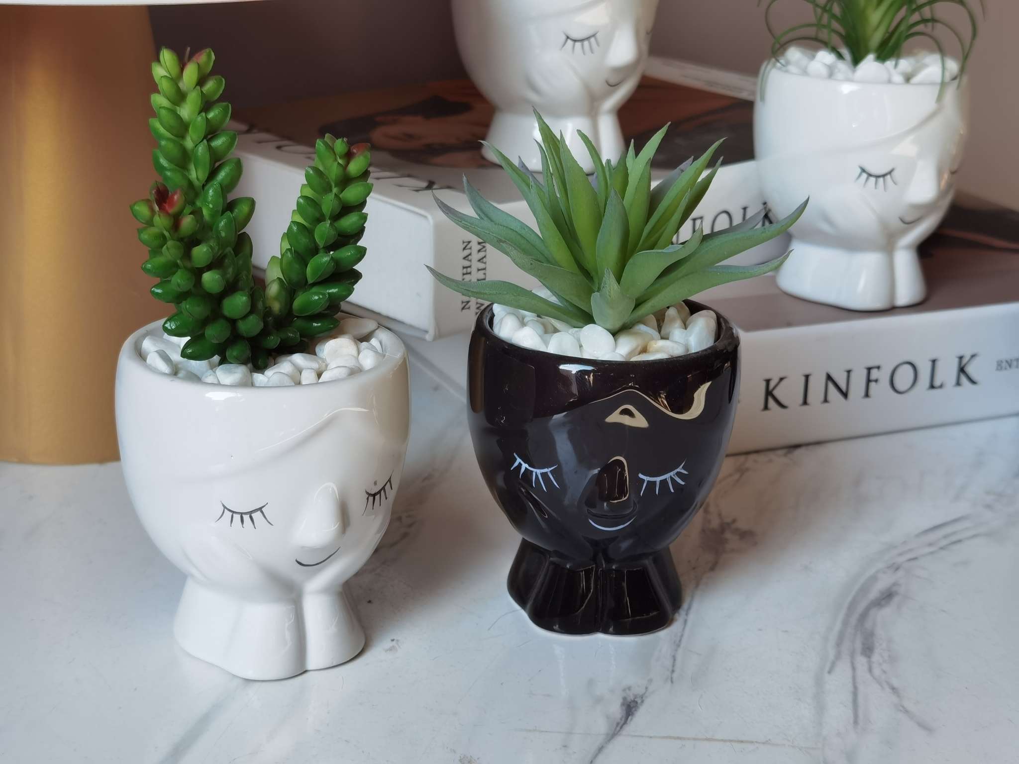 Creative human figure simulation, succulent plant potted plants, bonsai, home decoration items, coffee tables, TV cabinets, dining table surface decorations, and foreign trade bestsellers undefined
