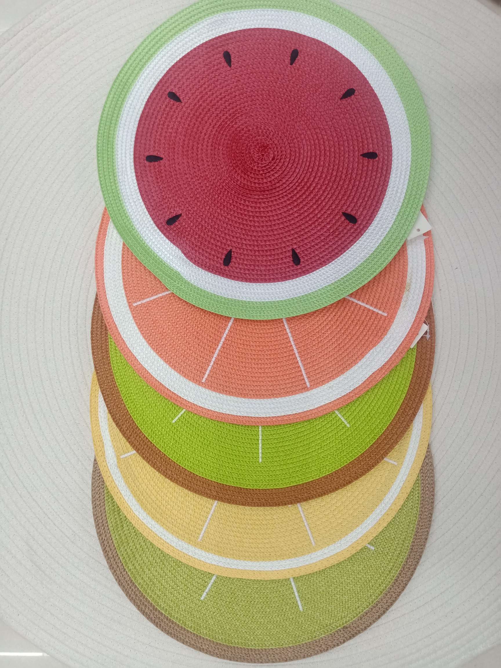 PP embroidery 38 cm round table mat thumbnail