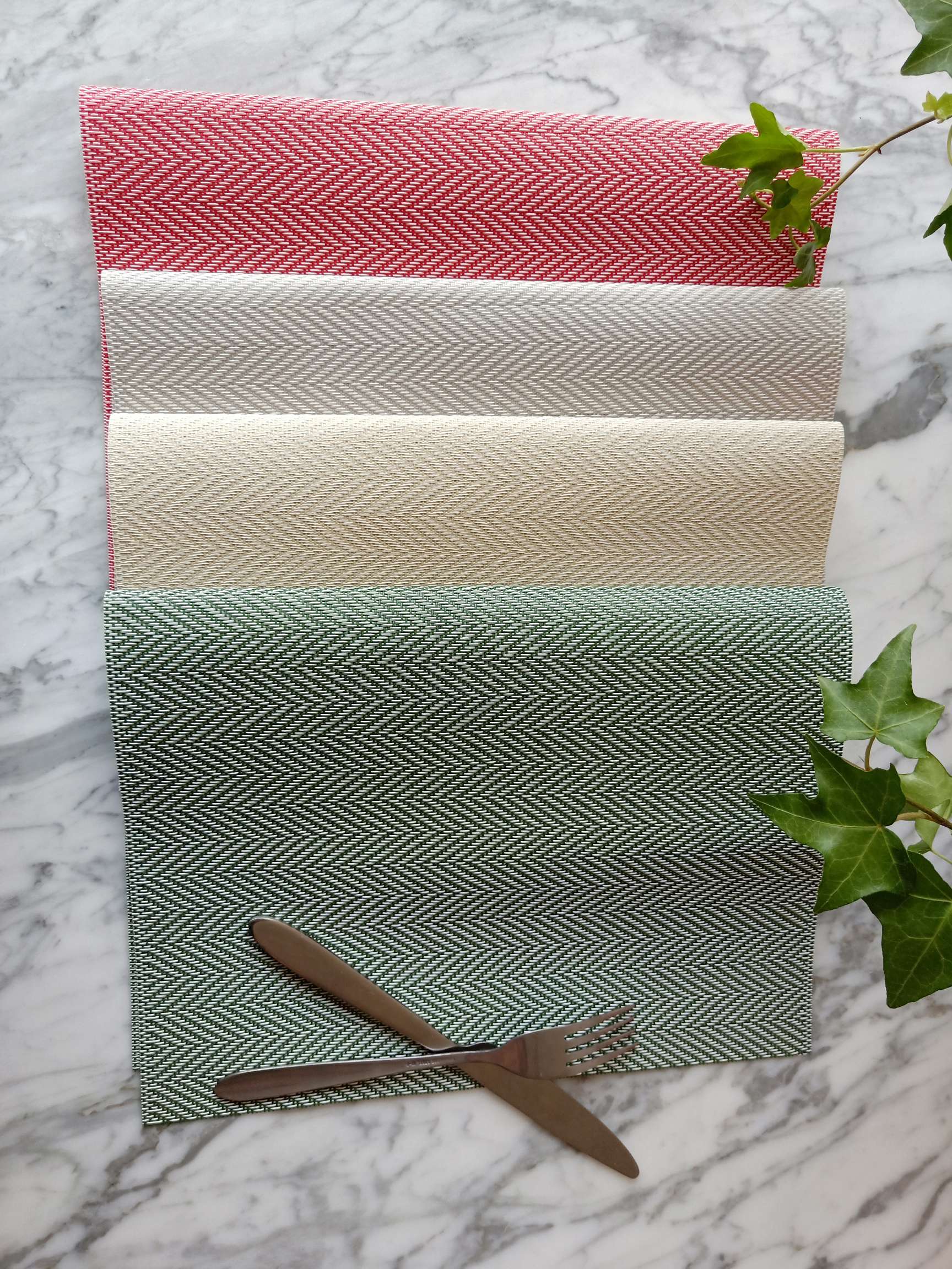 特斯林PVC提花餐垫