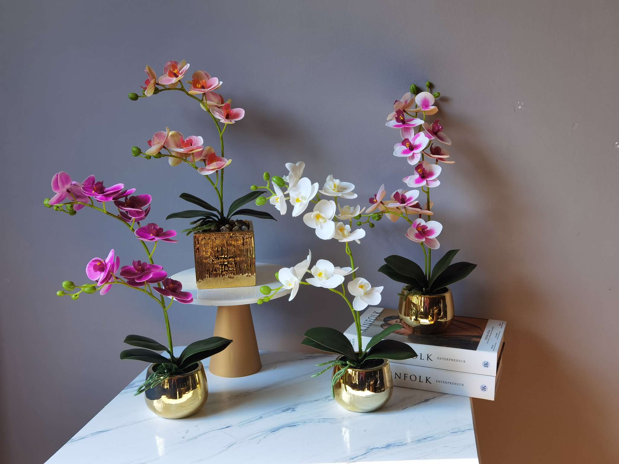Light luxury simulation Phalaenopsis potted plant bonsai, home decoration ornaments, coffee tables, TV cabinets, dining tables, tabletop decorations, best-selling products for foreign trade undefined