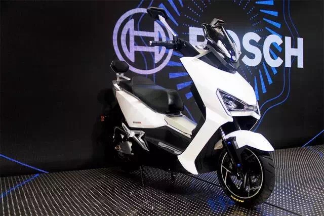 Emma's new electric scooter, the LYM-029 Specification drawing