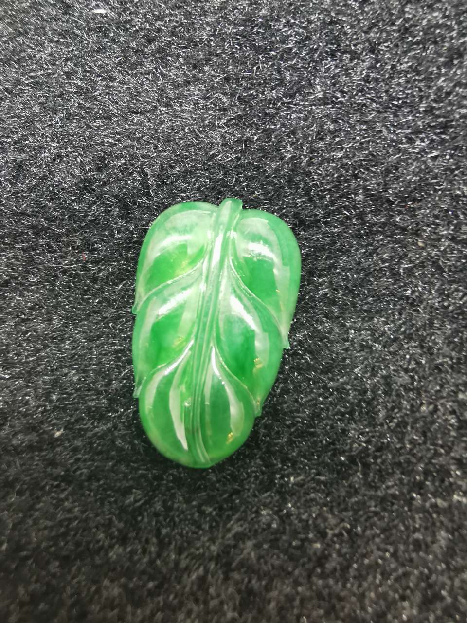 Burmese natural emerald A 19*12*2.7mm thumbnail