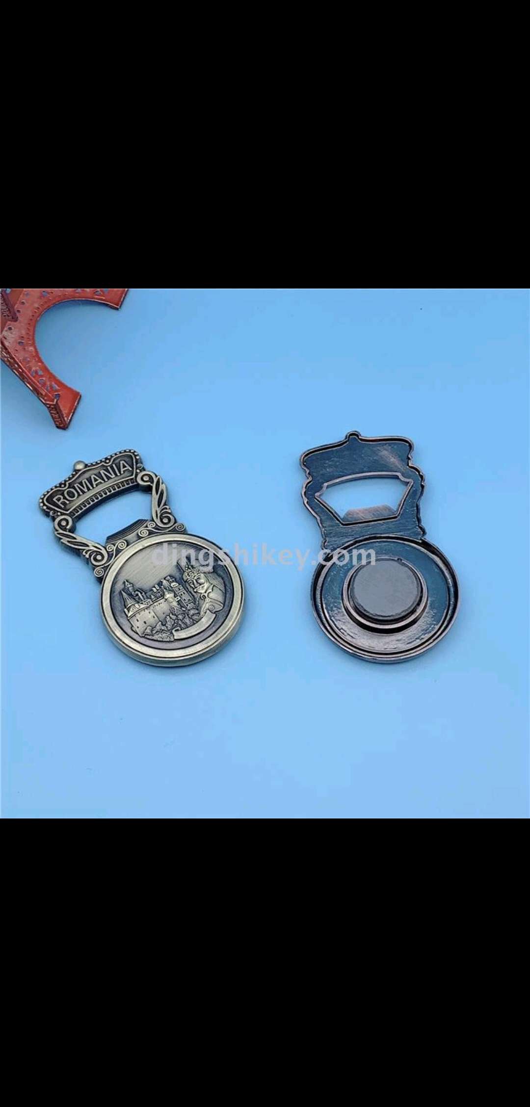 Guangdong zinc alloy Romanian head with antique magnetic tape fridge magnet Application Scenario