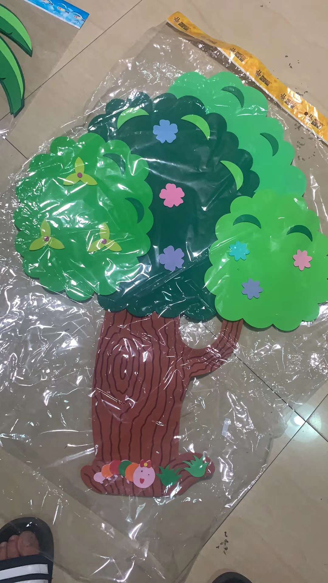 Manufacturers direct marketing blackboard newspaper series sponge paste caterpillar tree