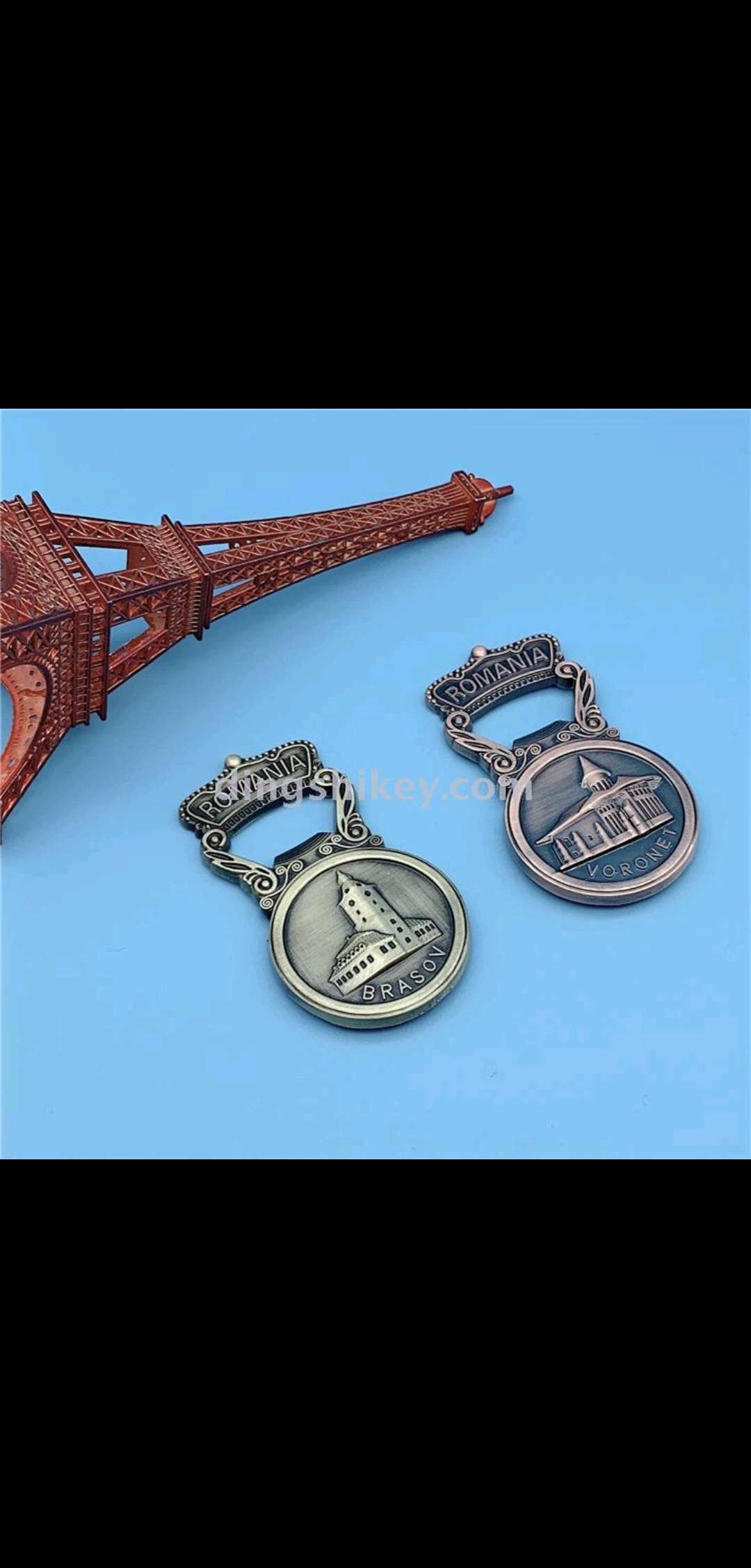 Guangdong zinc alloy Romanian ancient building with antique color and magnetic fridge magnets Application Scenario