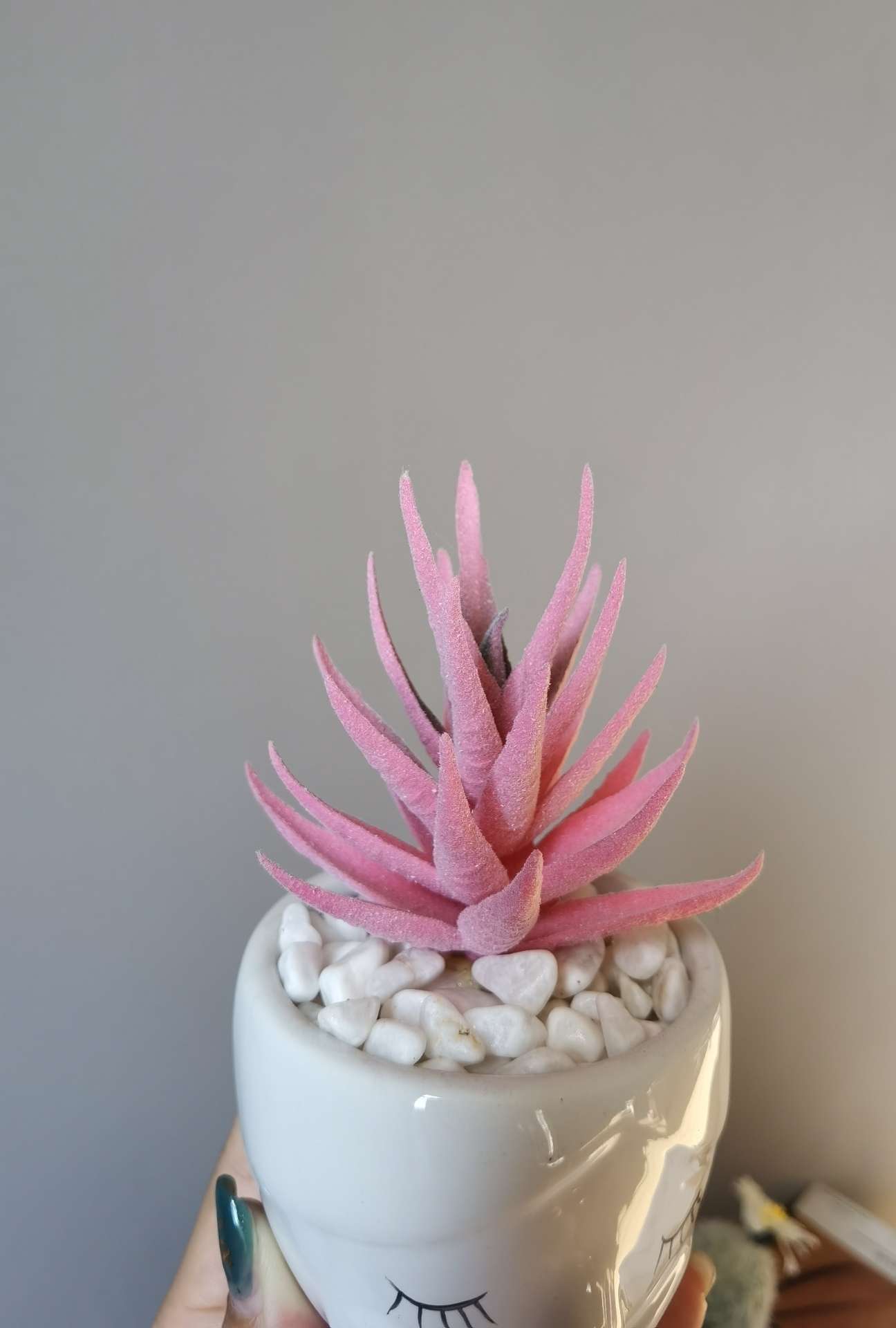 Creative human figure simulation, succulent plant potted plants, bonsai, home decoration items, coffee tables, TV cabinets, dining table surface decorations, and foreign trade bestsellers details Picture