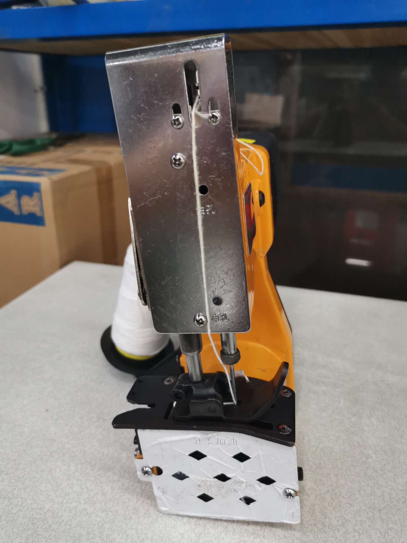 Shenbao GK9-350 portable bag sealing machine, woven bag sealing machine details Picture